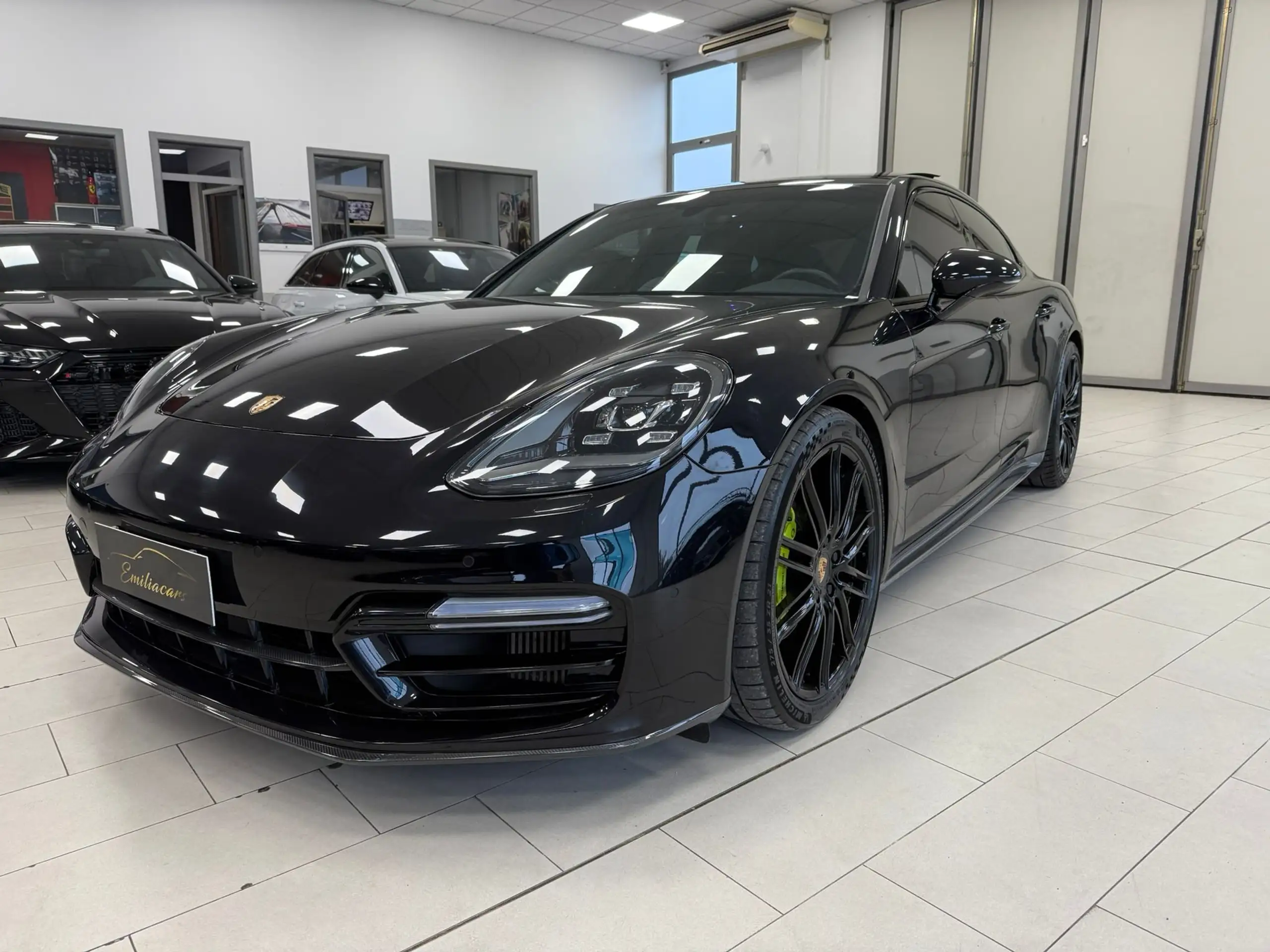 Porsche - Panamera