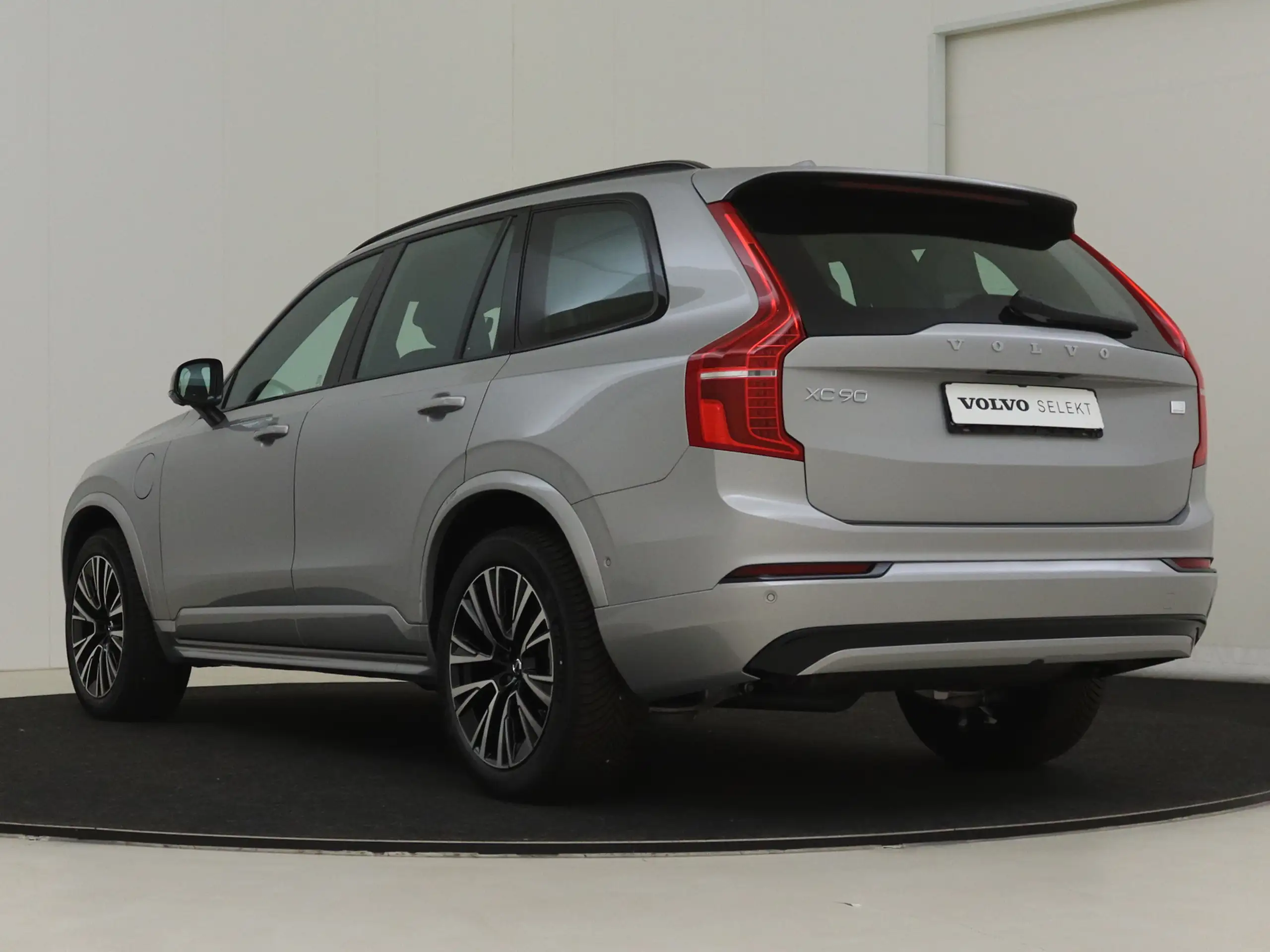 Volvo - XC90