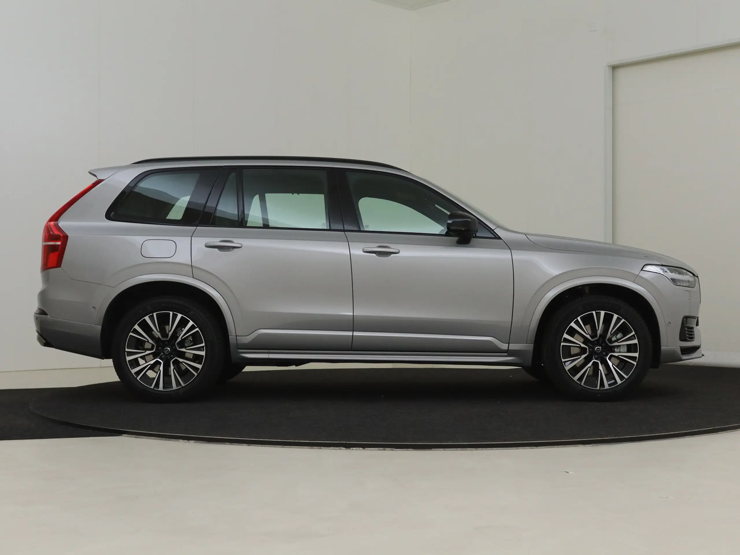 Volvo - XC90