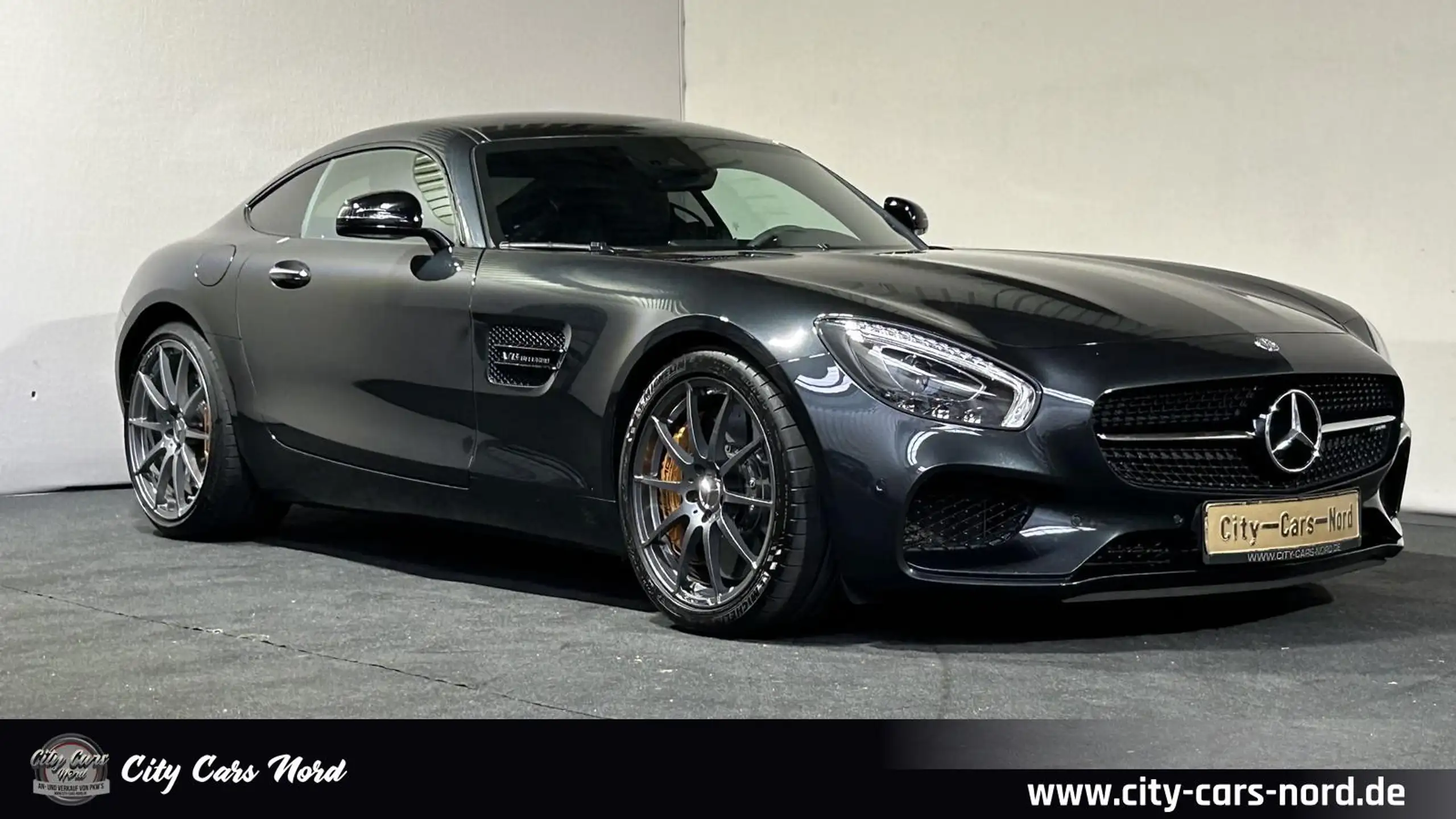 Mercedes-Benz - AMG GT