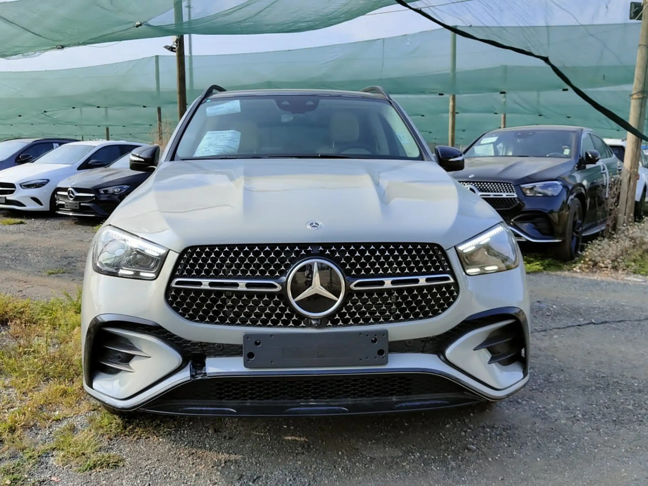 Mercedes-Benz - GLE 300