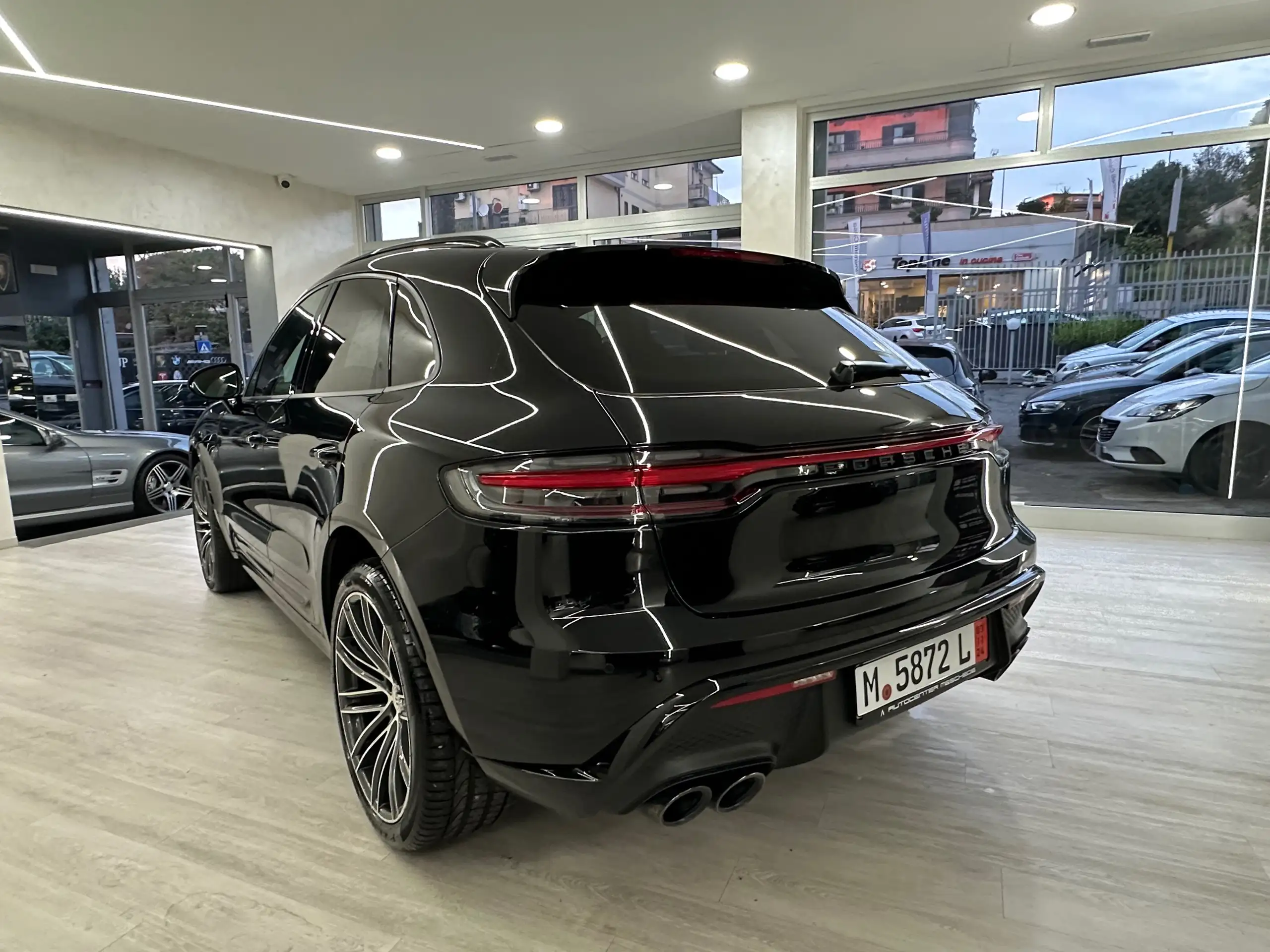 Porsche - Macan