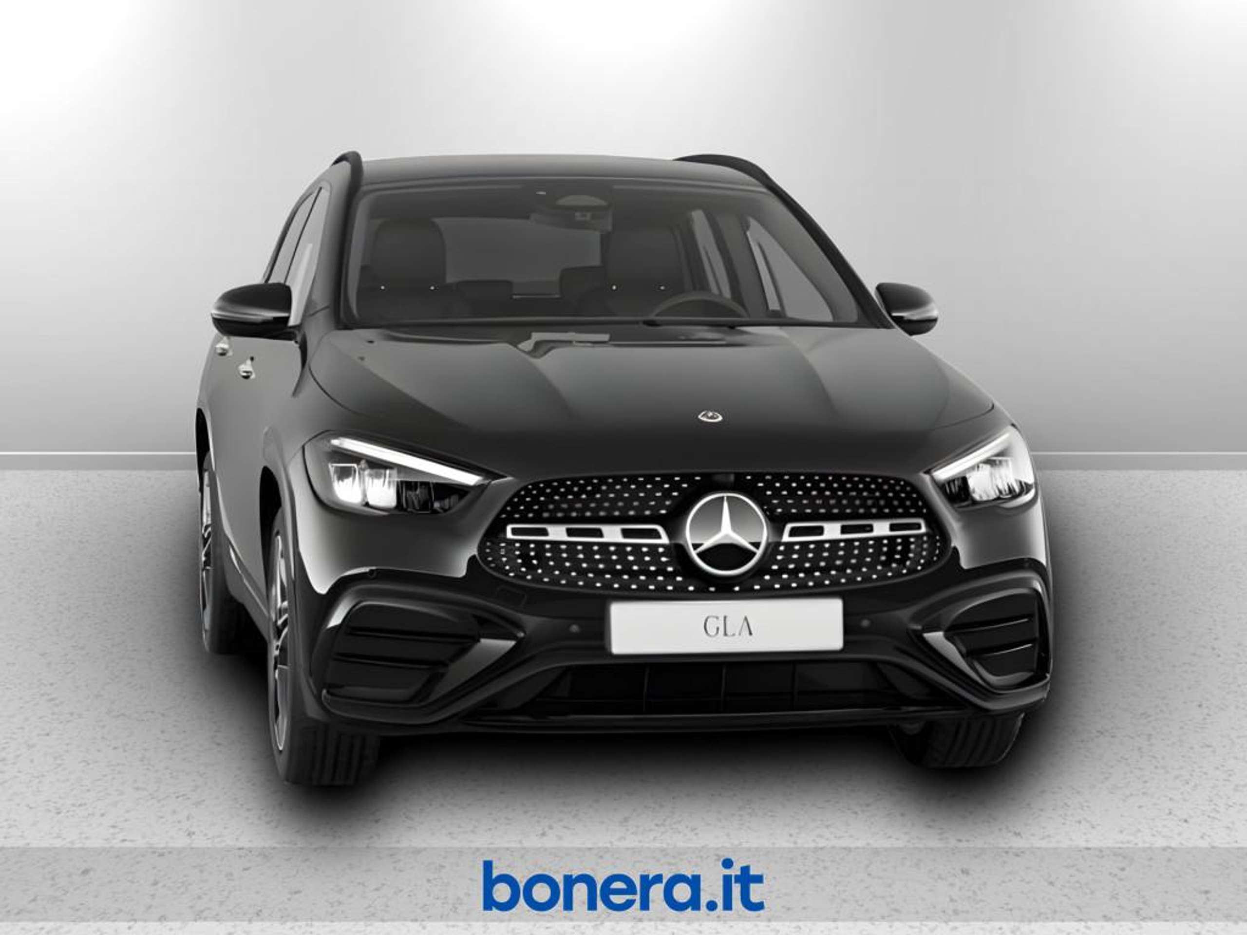 Mercedes-Benz - GLA 200