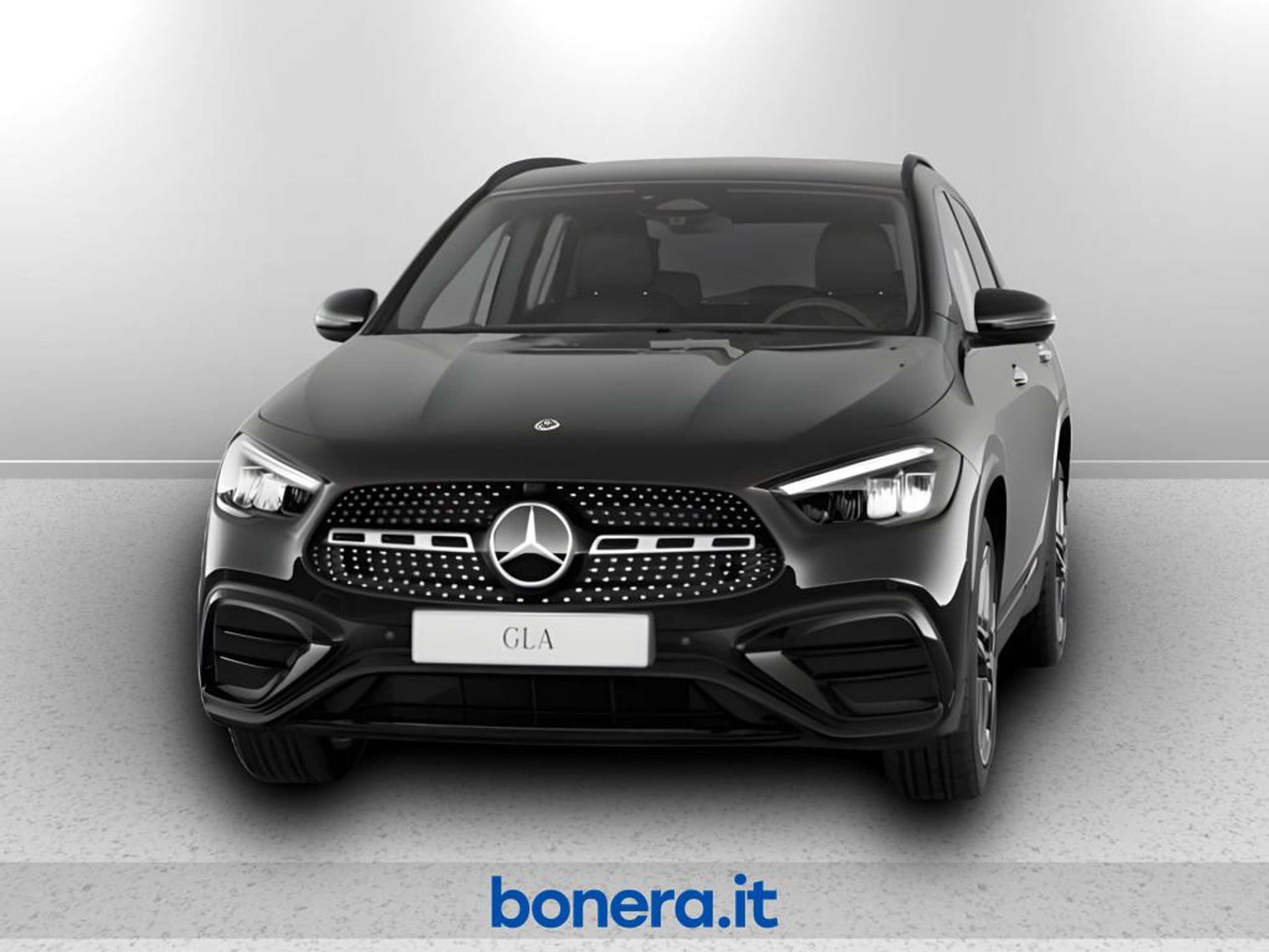 Mercedes-Benz - GLA 200