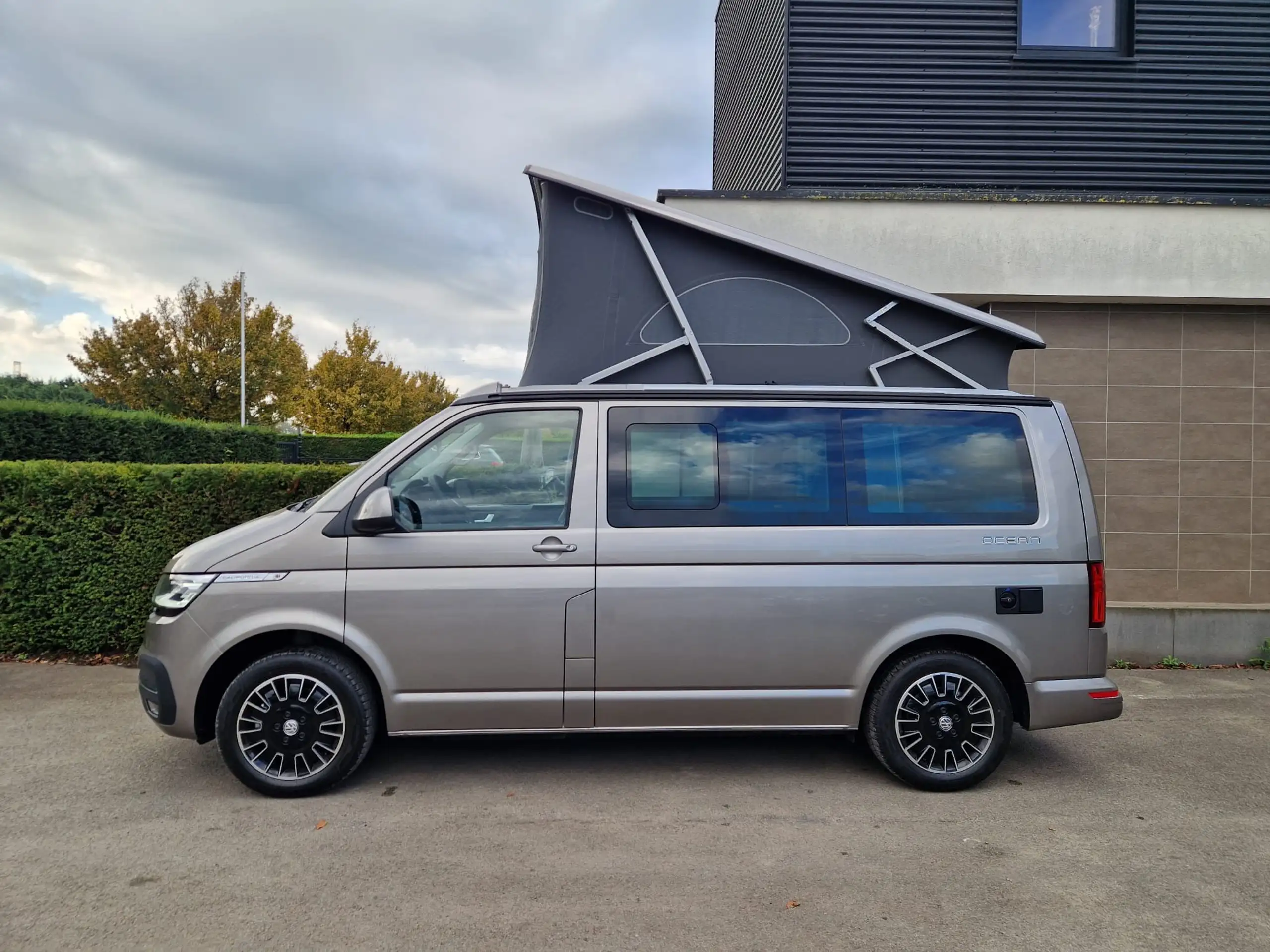 Volkswagen - T6.1 California