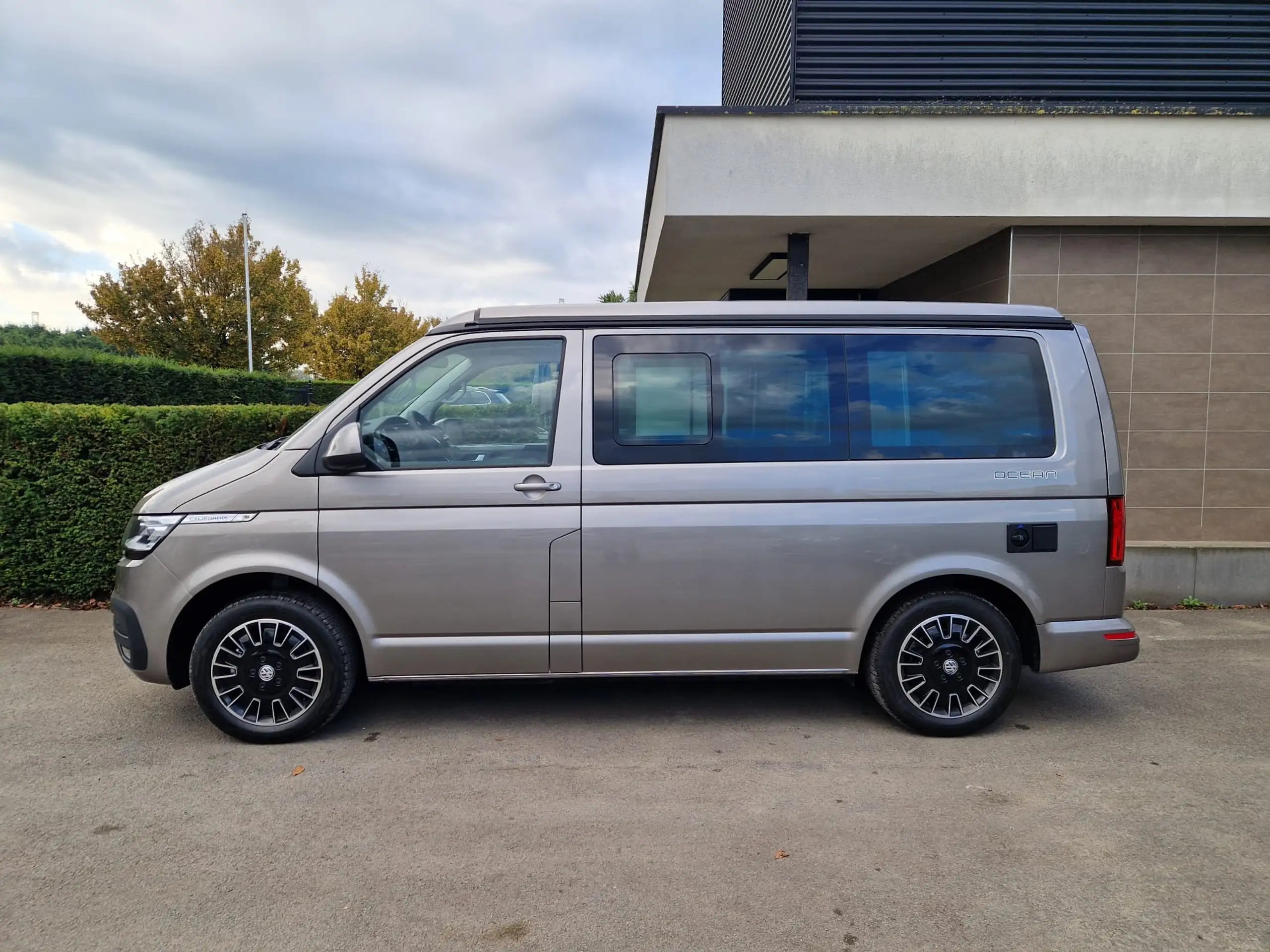 Volkswagen - T6.1 California