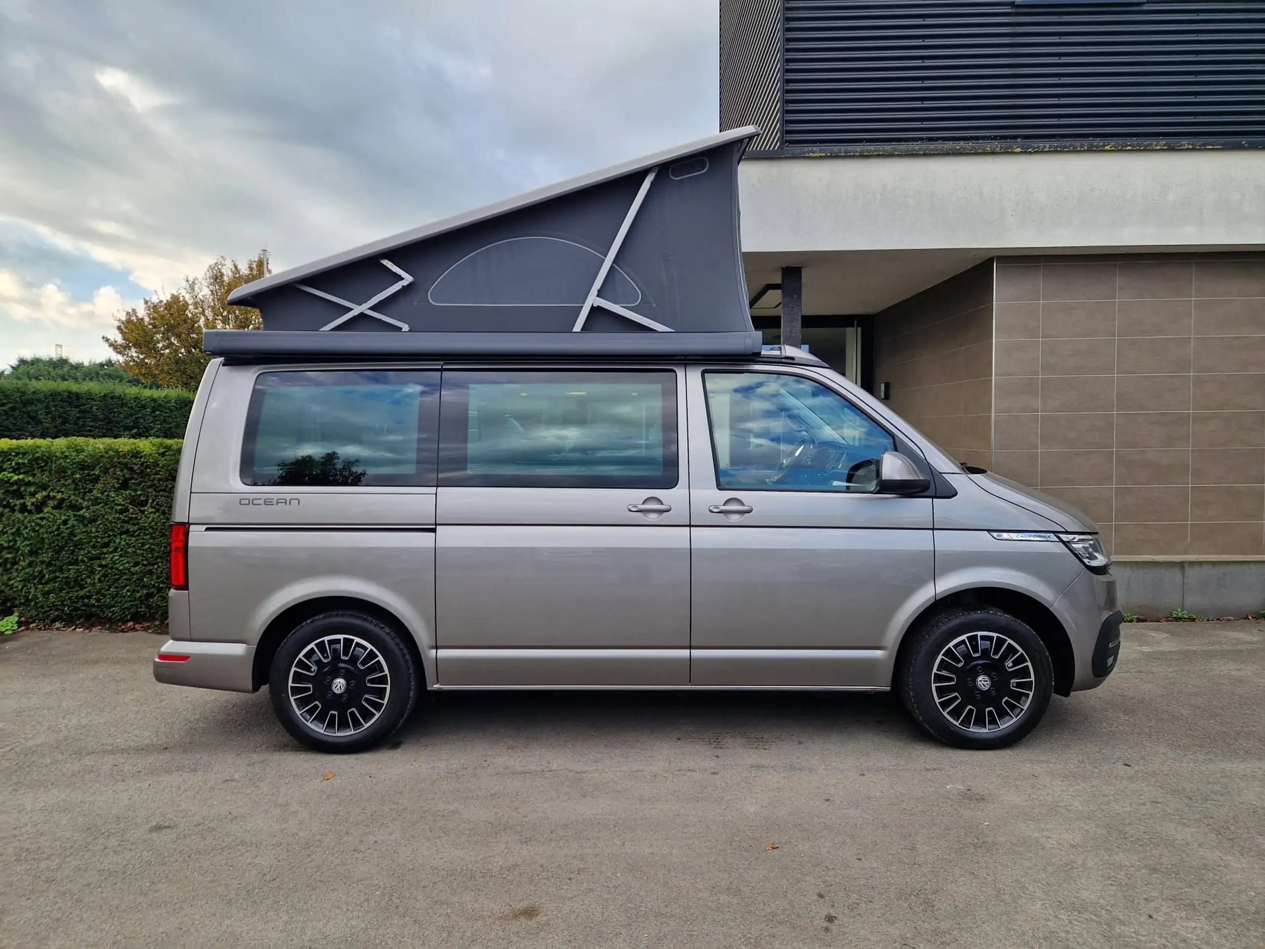 Volkswagen - T6.1 California