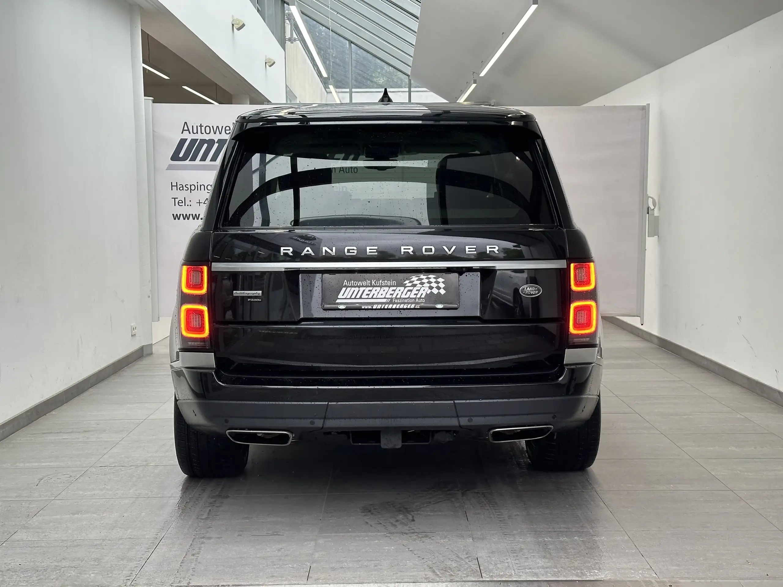 Land Rover - Range Rover