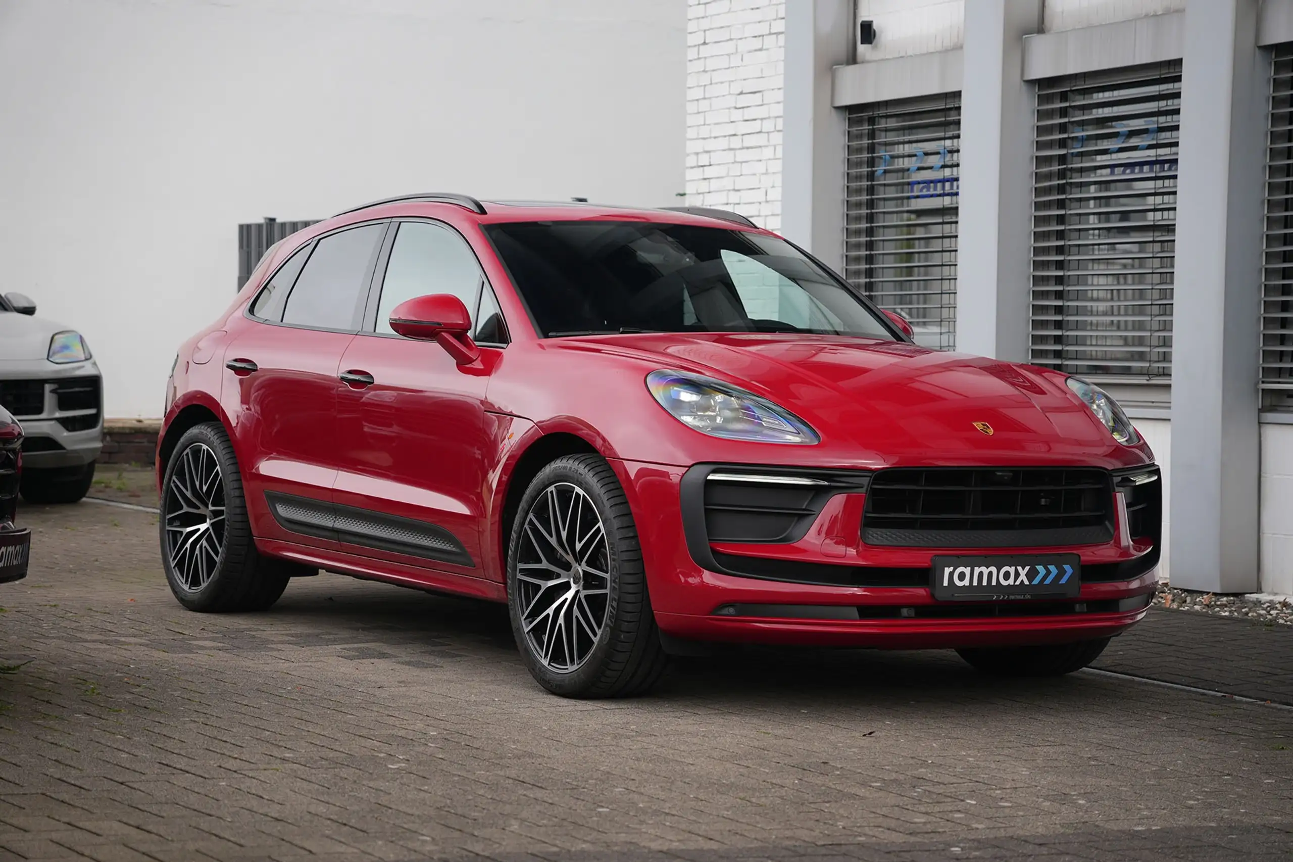 Porsche - Macan