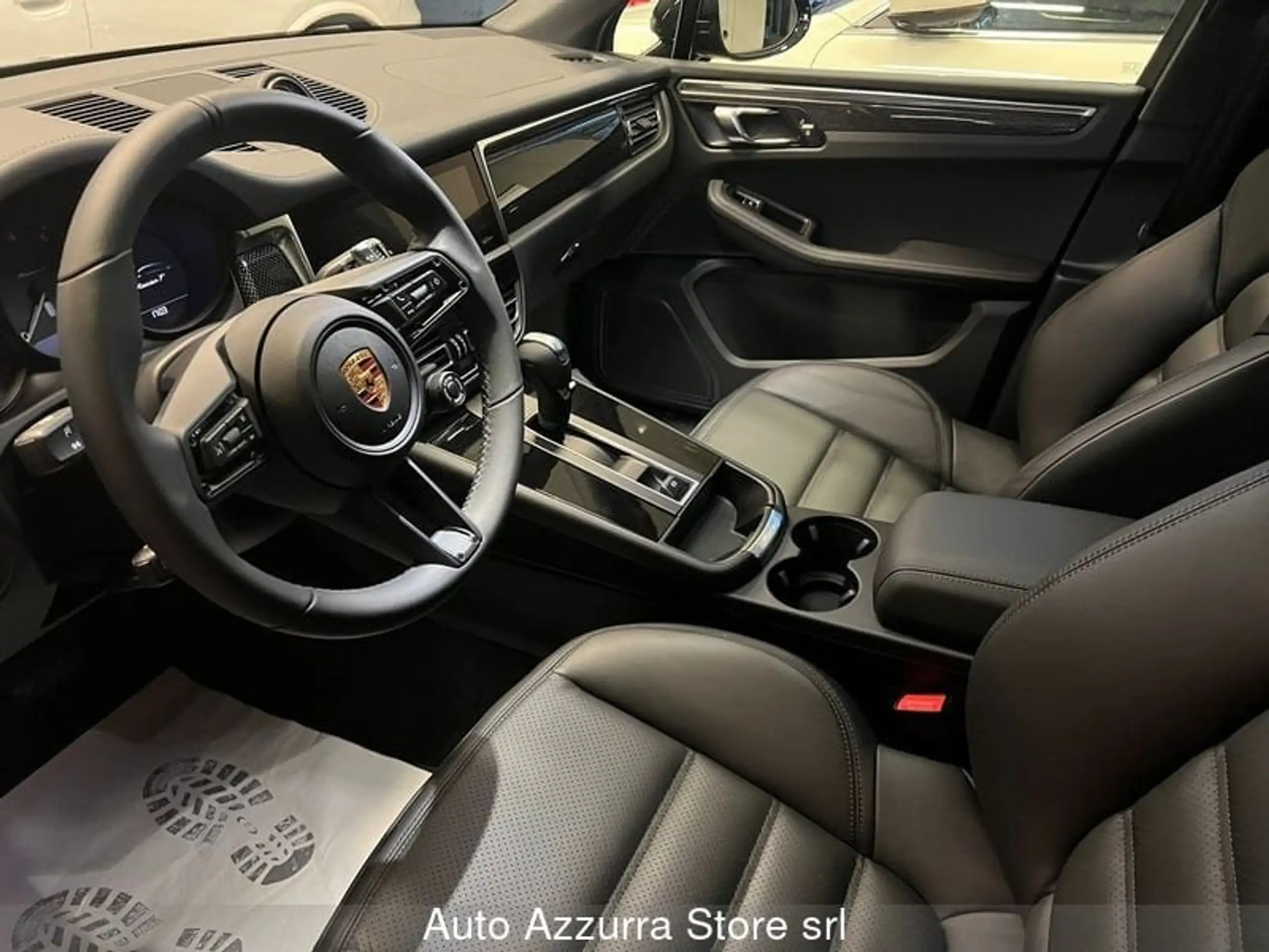 Porsche - Macan