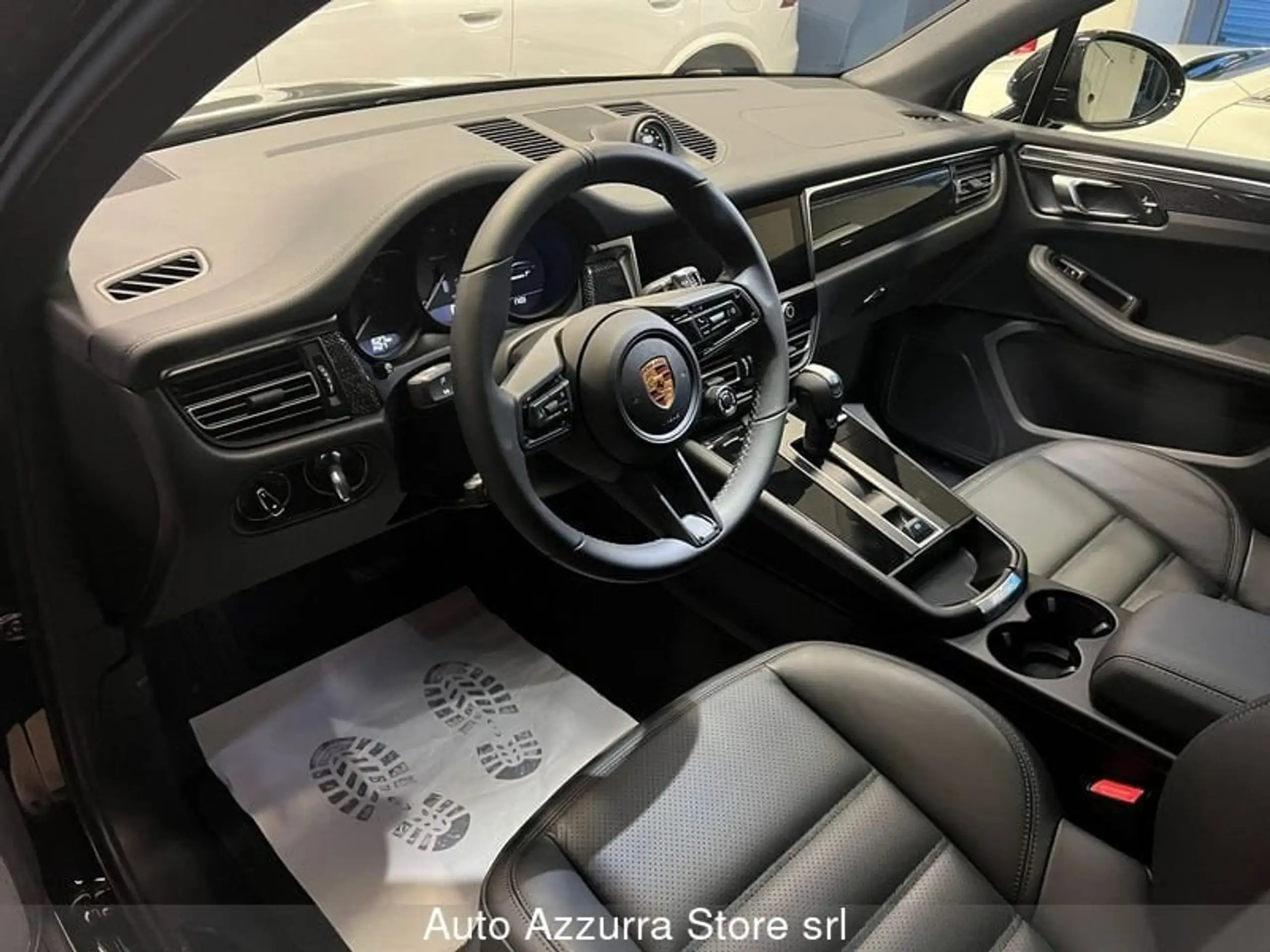 Porsche - Macan