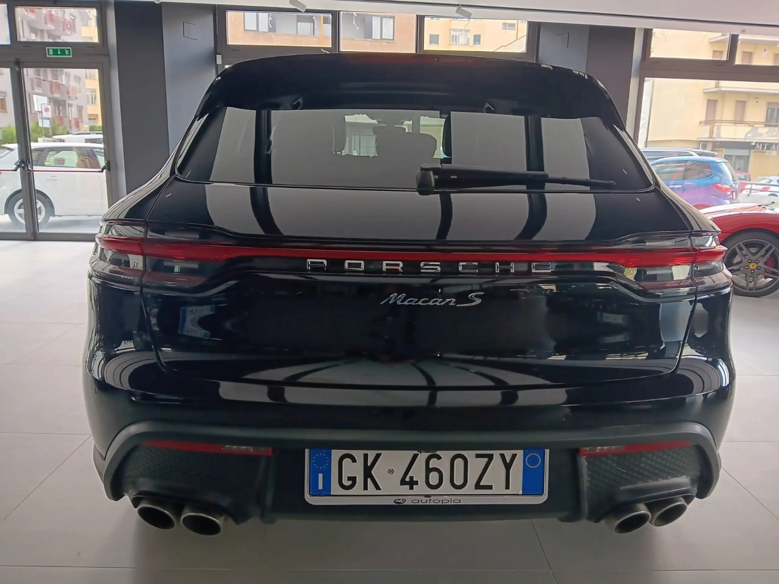 Porsche - Macan