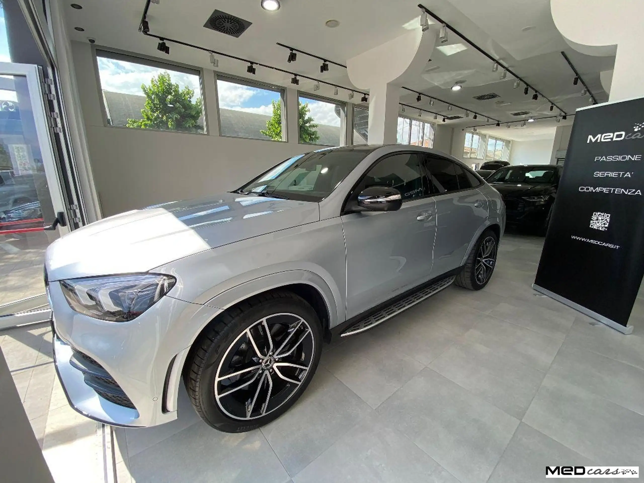 Mercedes-Benz - GLE 350