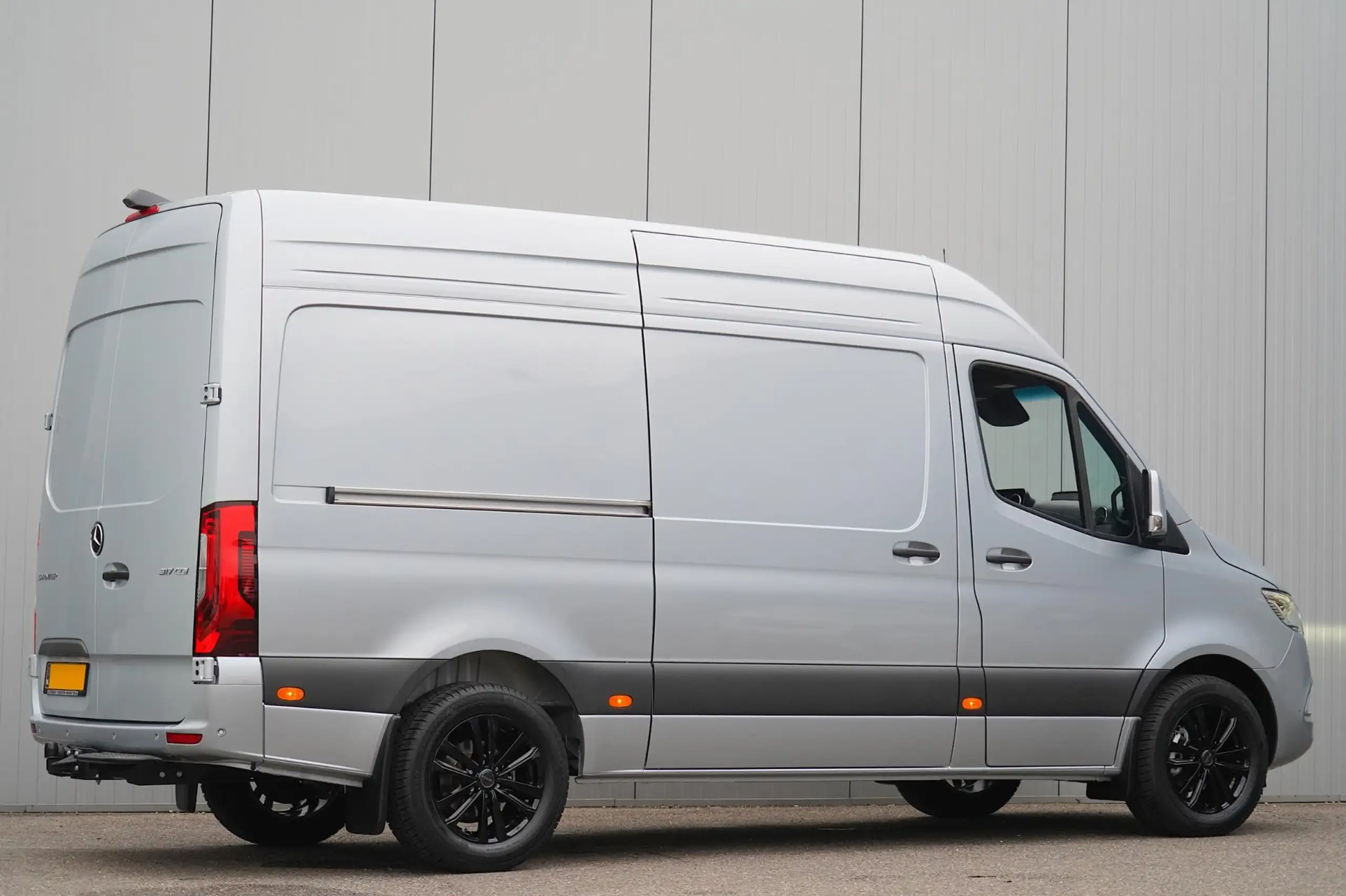 Mercedes-Benz - Sprinter