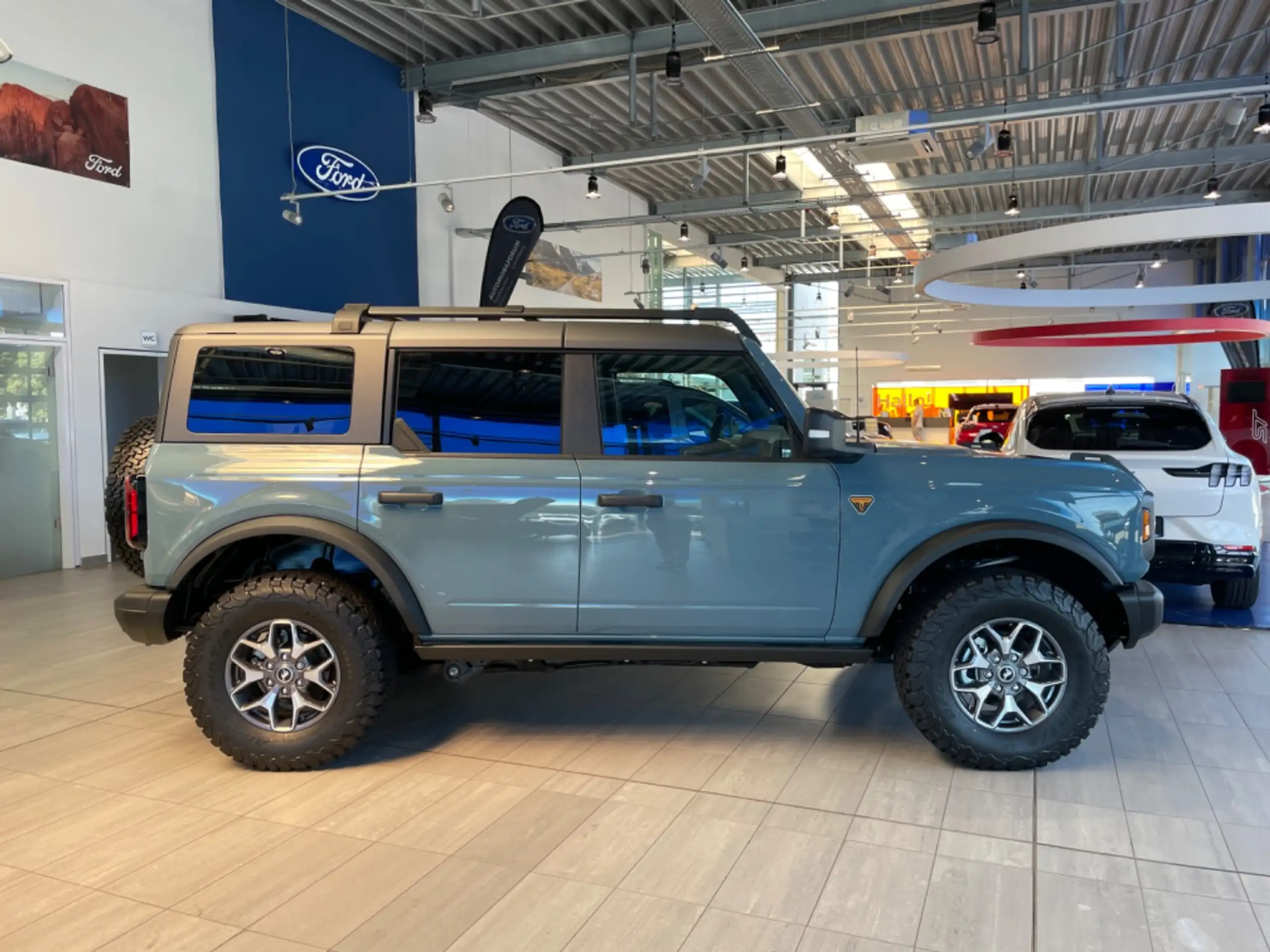 Ford - Bronco