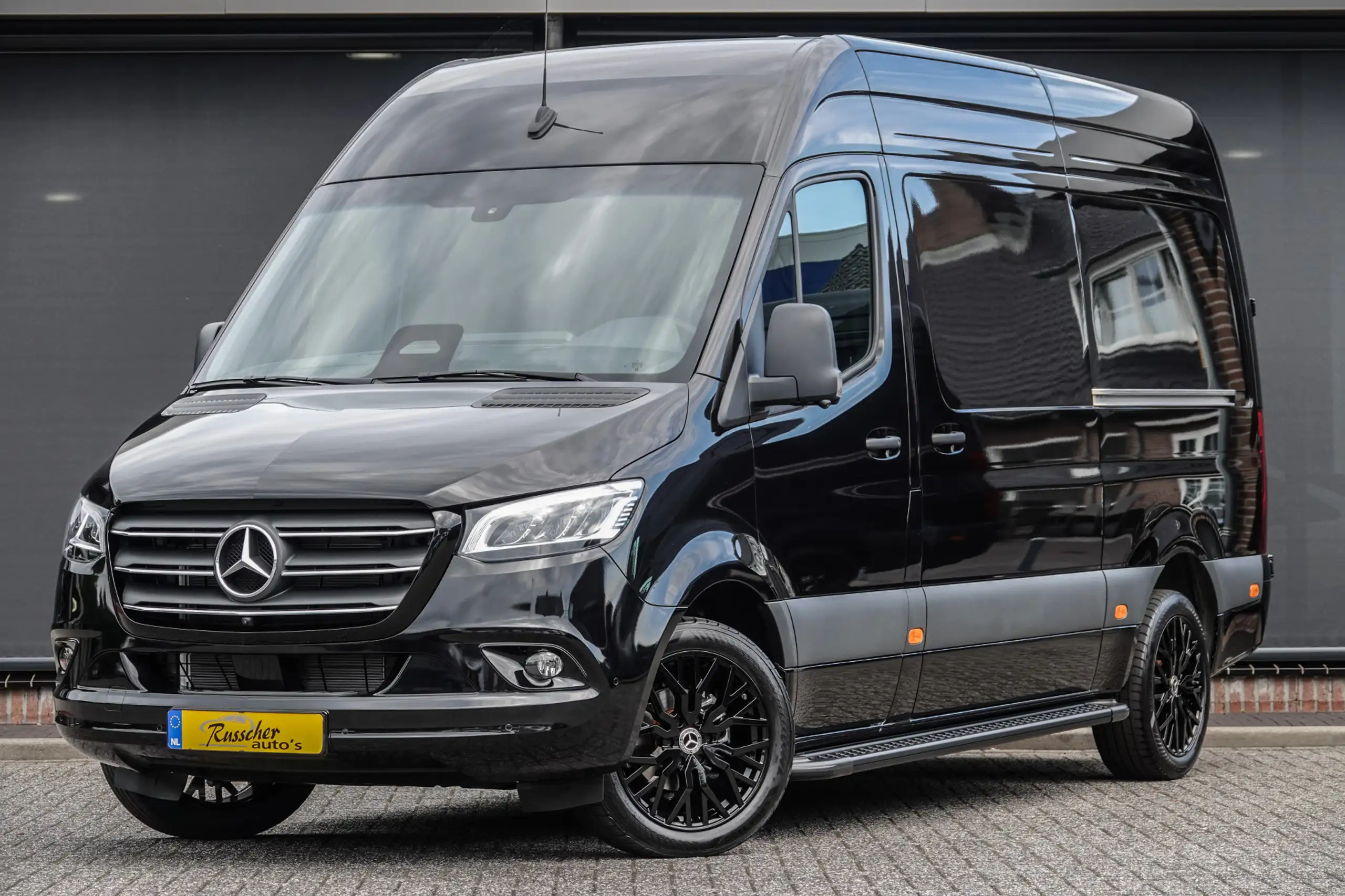 Mercedes-Benz - Sprinter