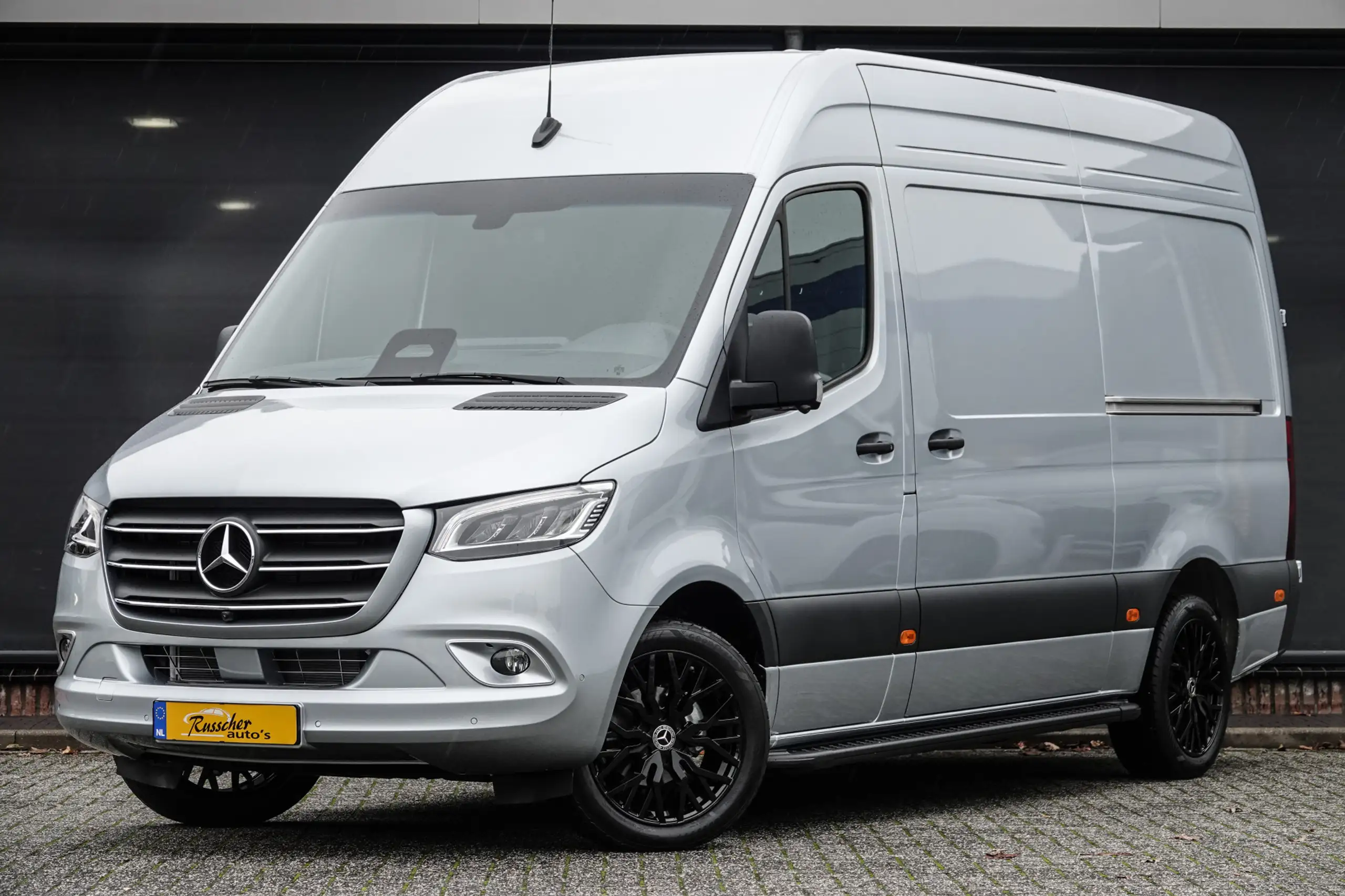 Mercedes-Benz - Sprinter