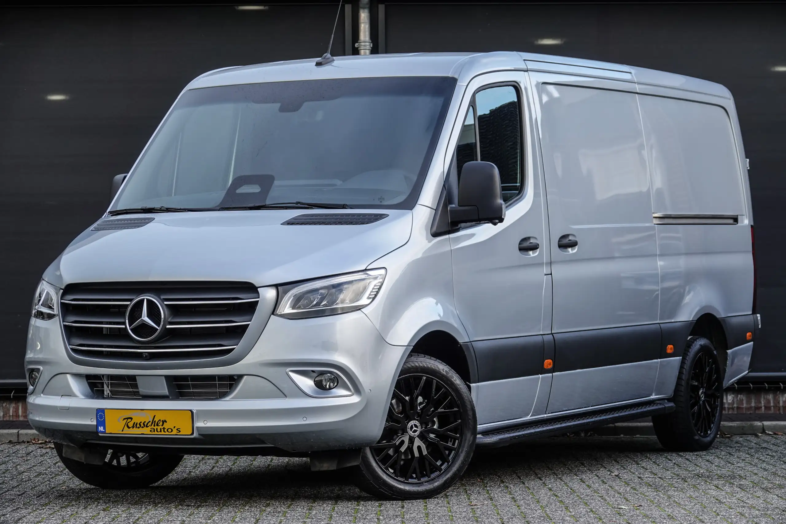 Mercedes-Benz - Sprinter