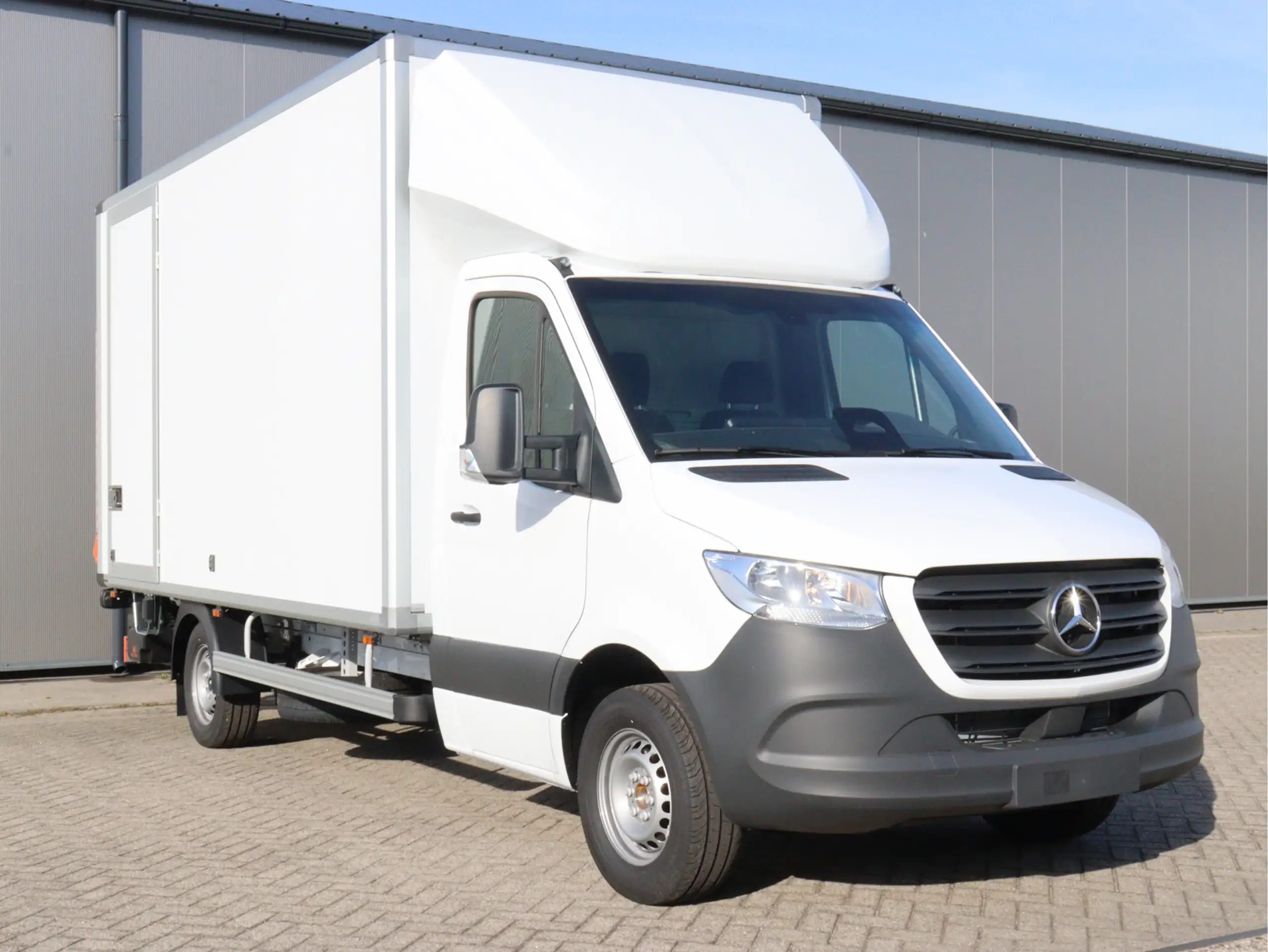 Mercedes-Benz - Sprinter