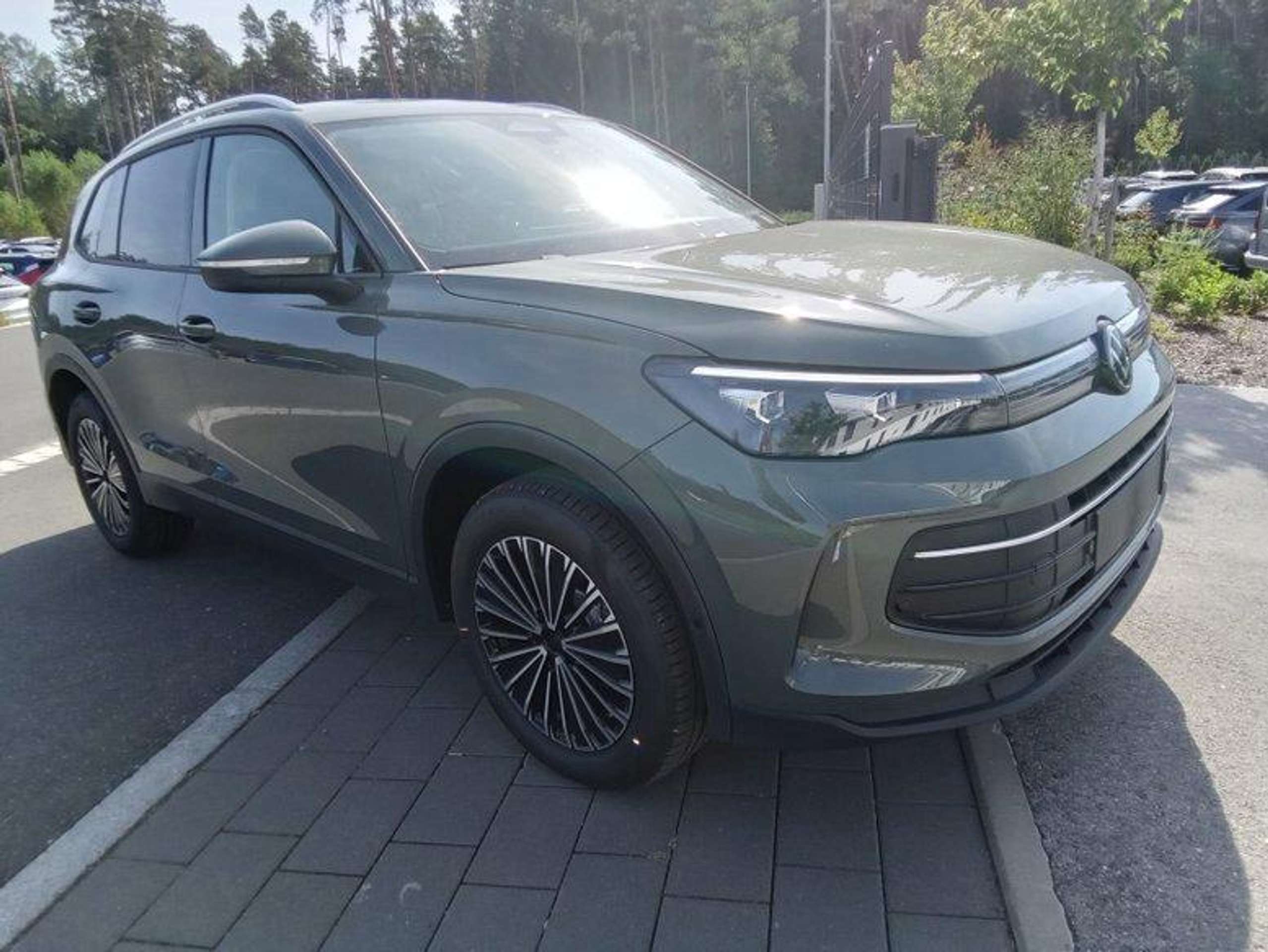 Volkswagen - Tiguan