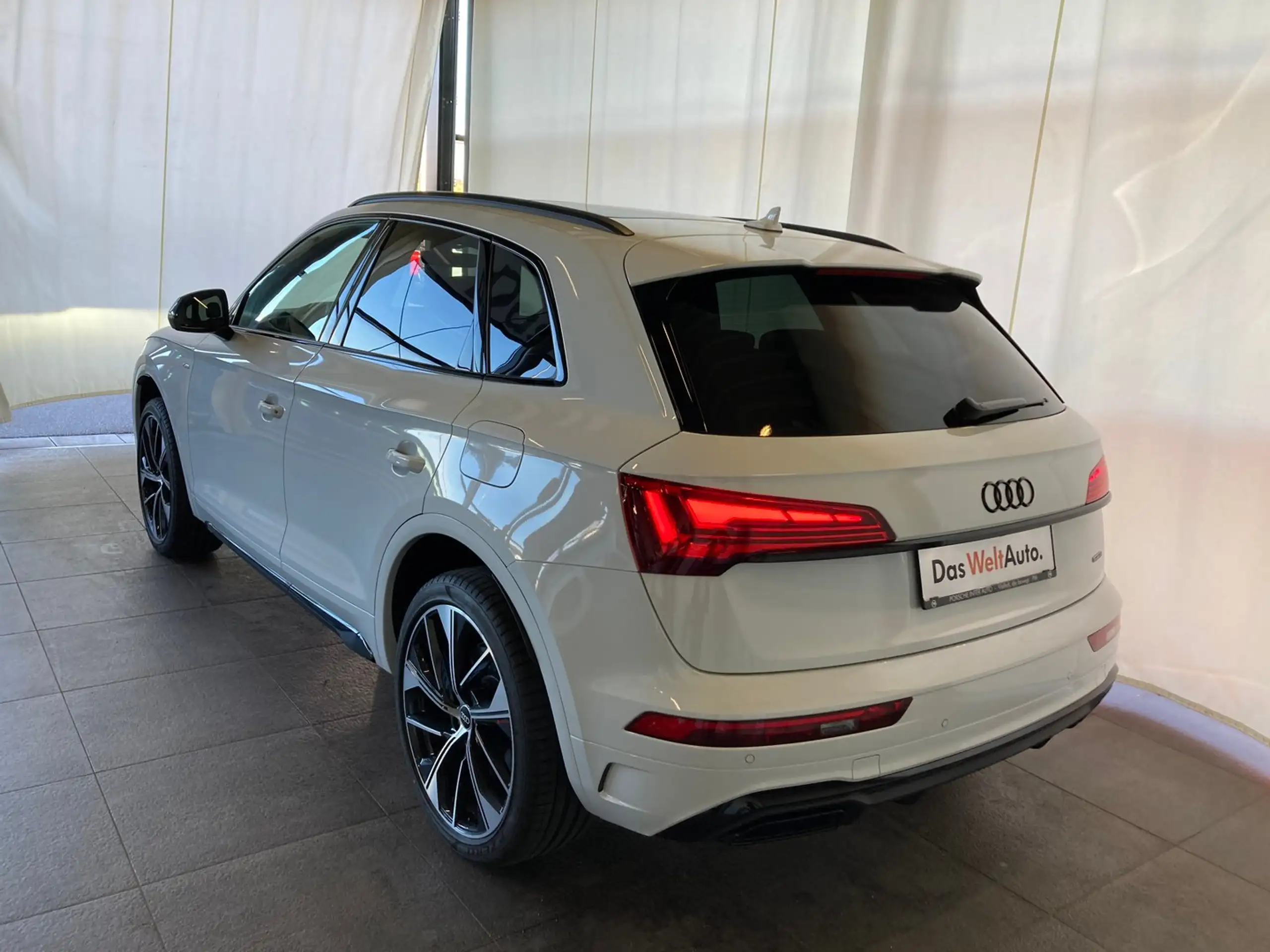 Audi - Q5