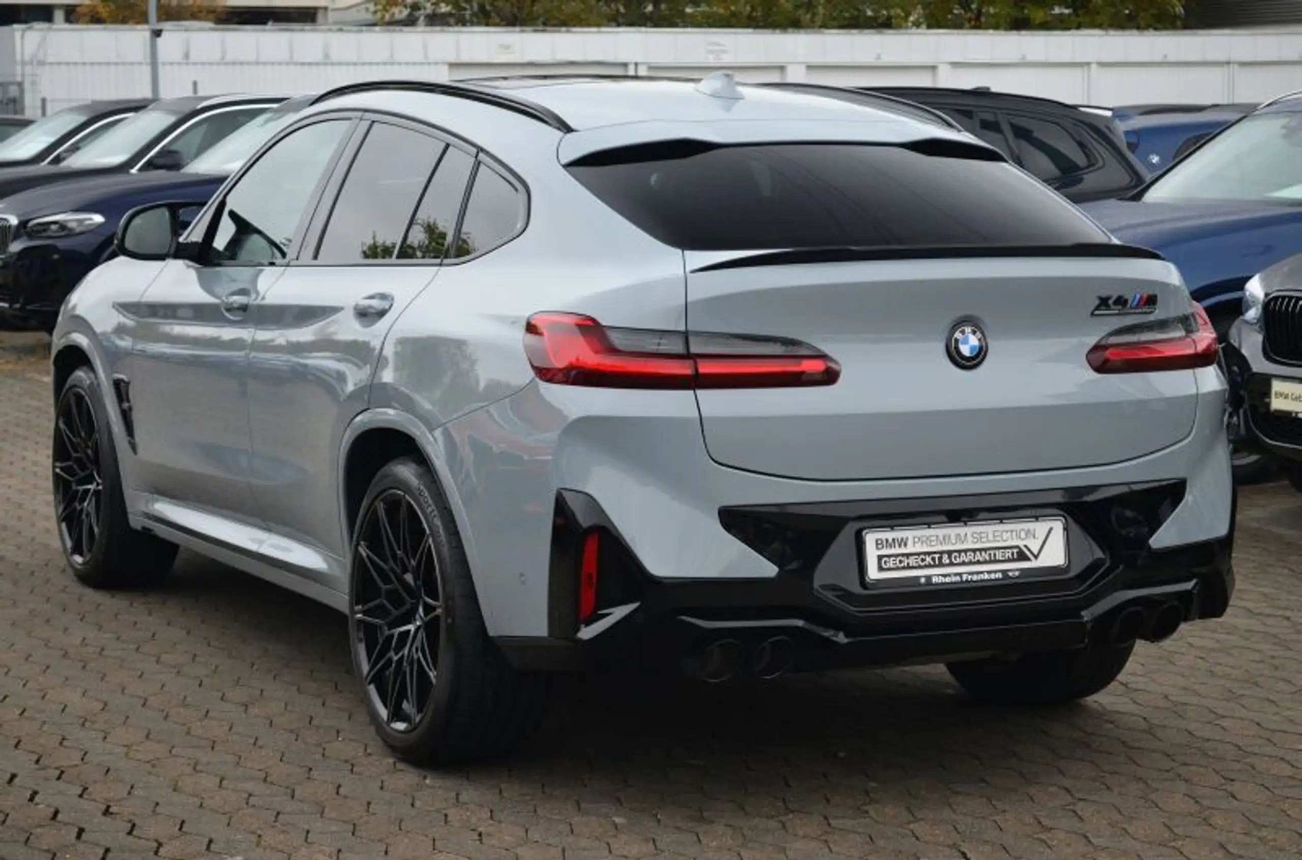 BMW - X4 M