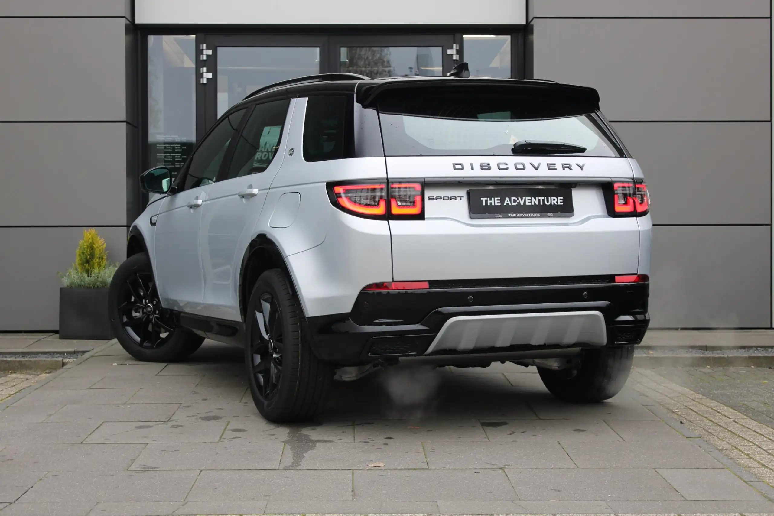 Land Rover - Discovery Sport