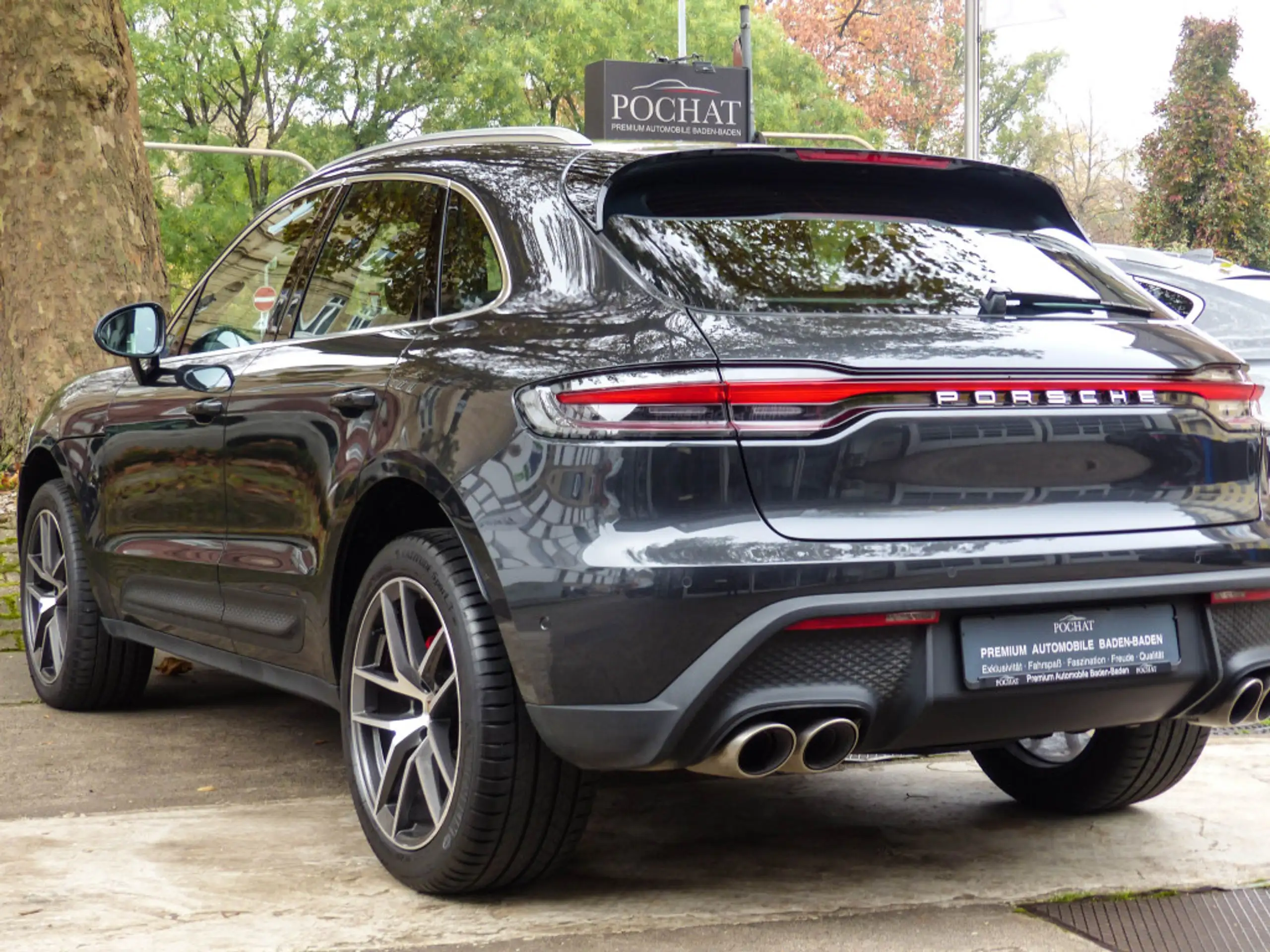 Porsche - Macan