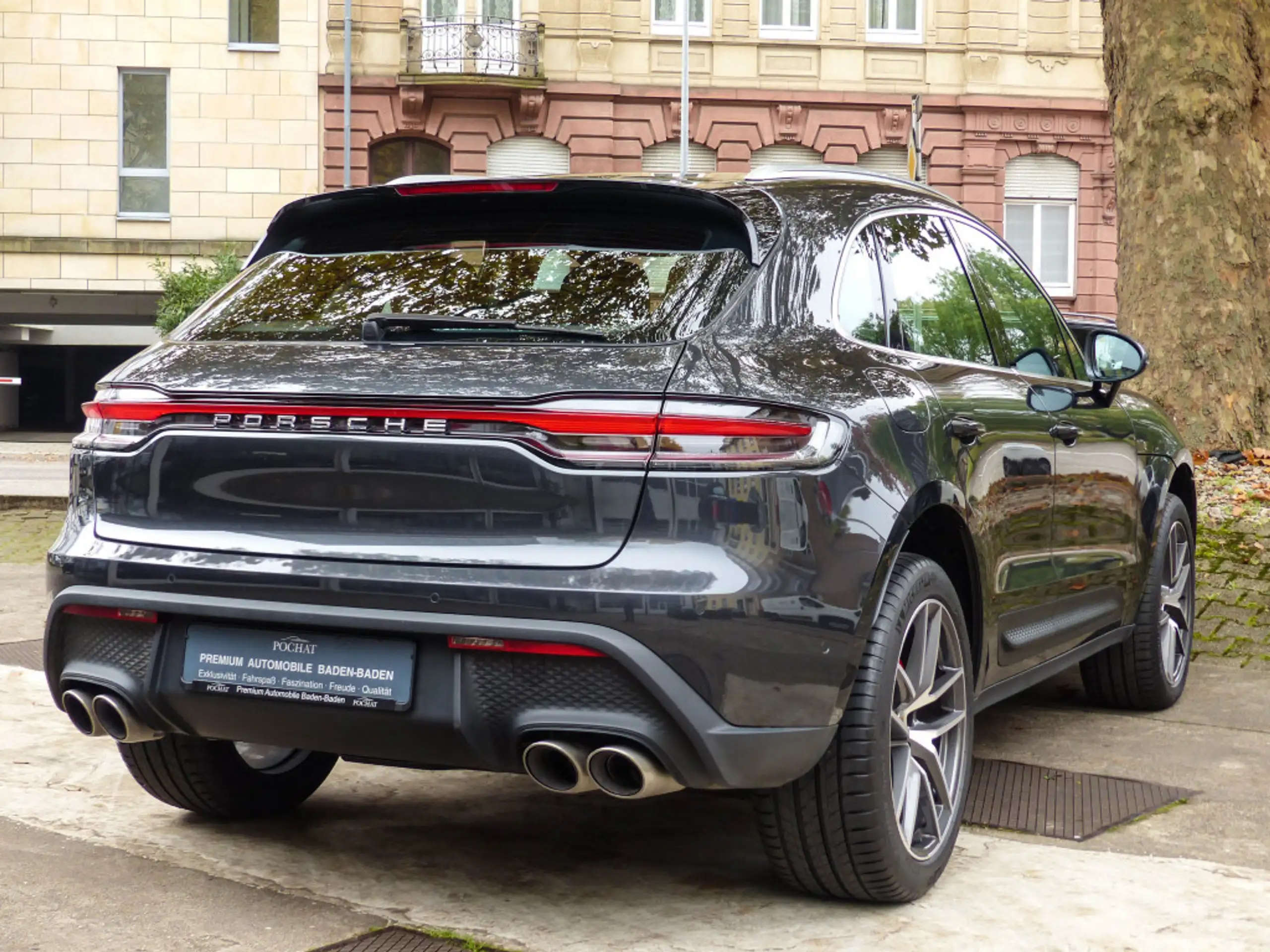 Porsche - Macan