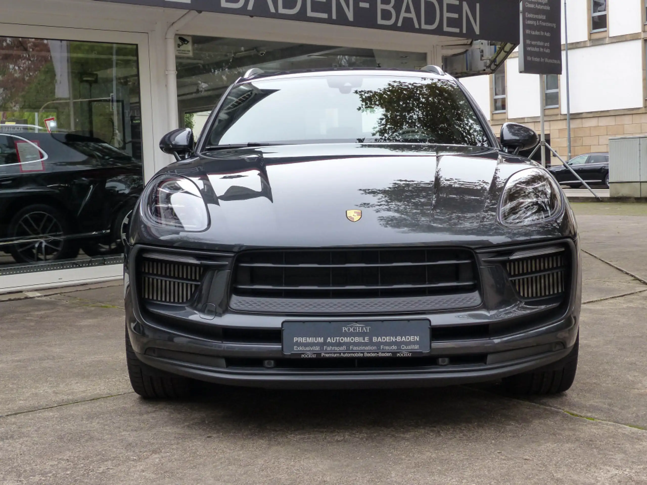 Porsche - Macan