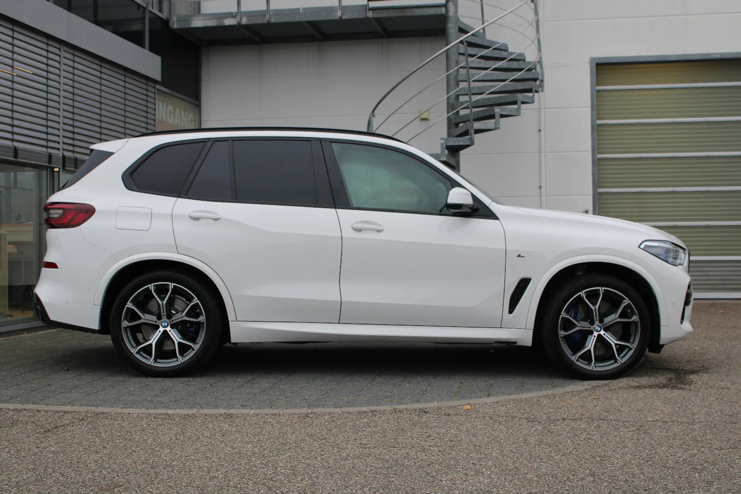 BMW - X5