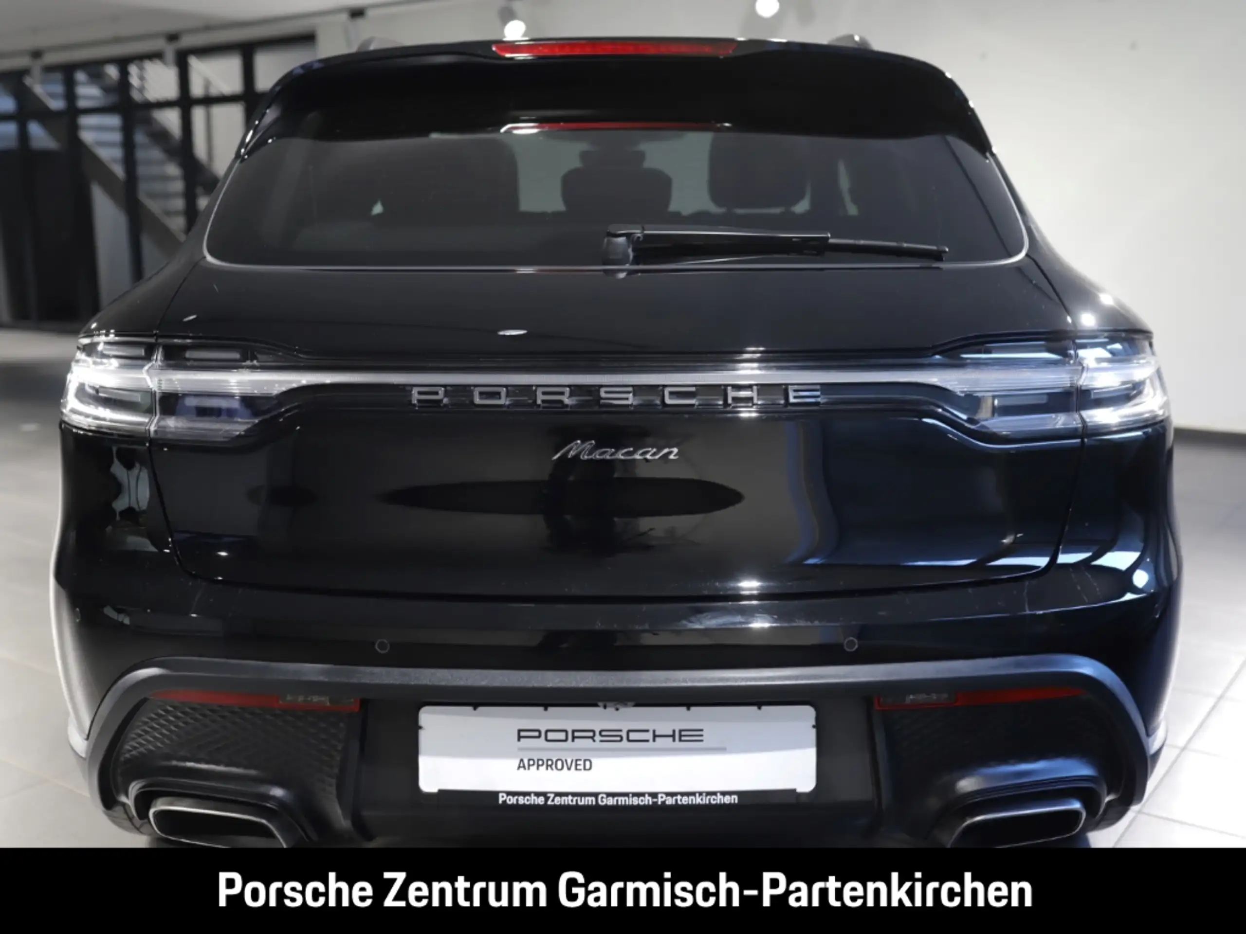 Porsche - Macan