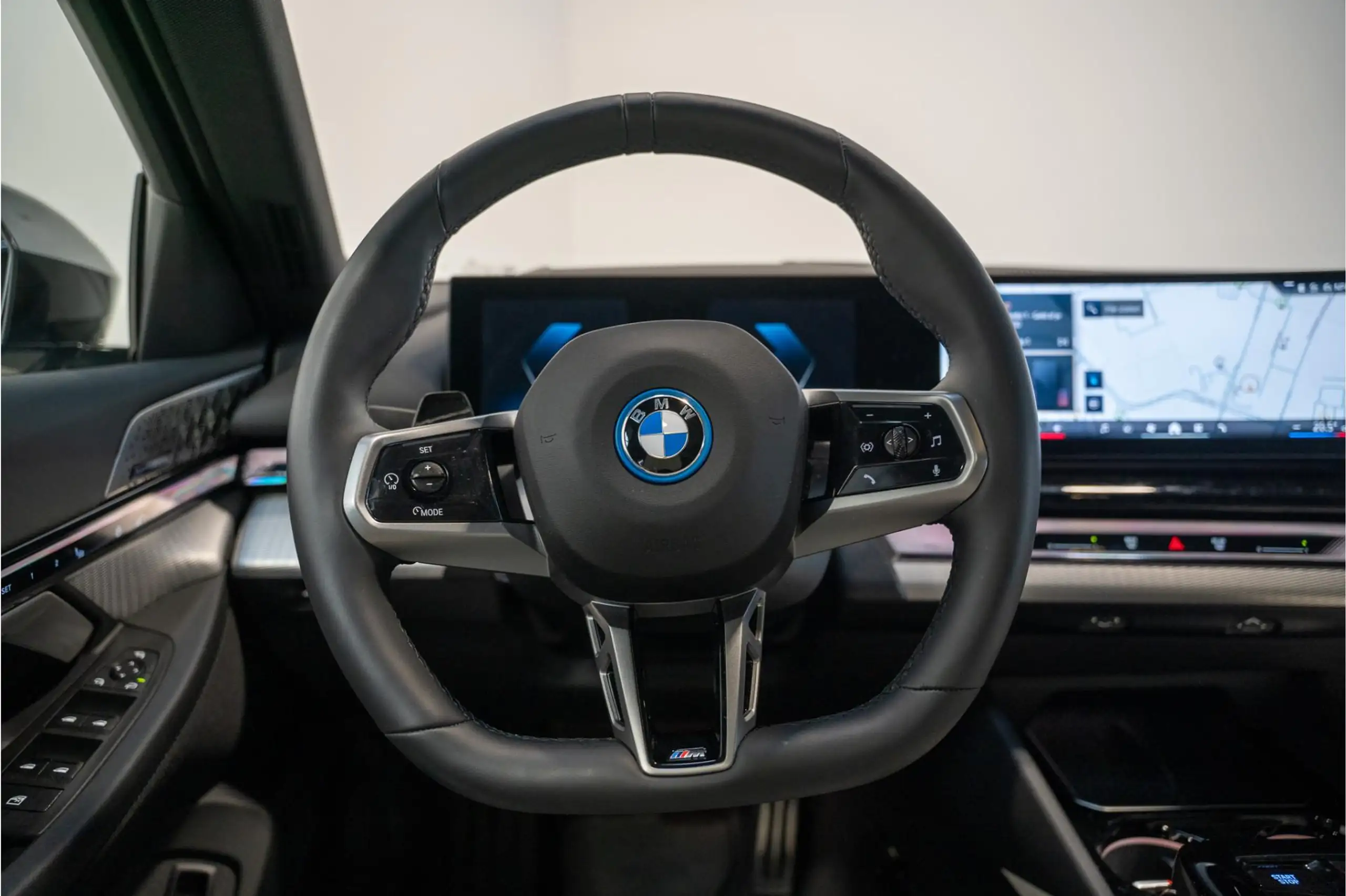 BMW - i5