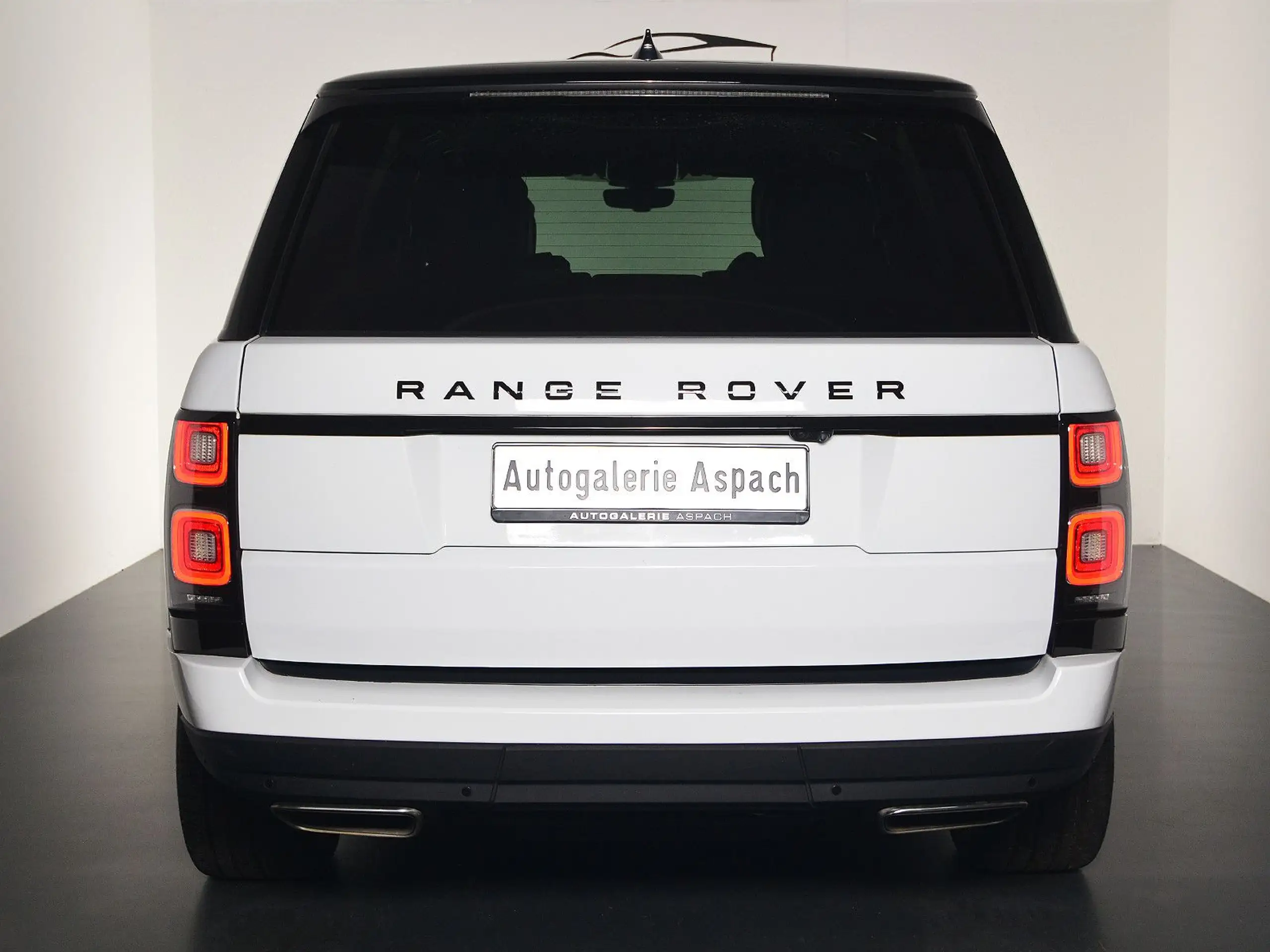 Land Rover - Range Rover