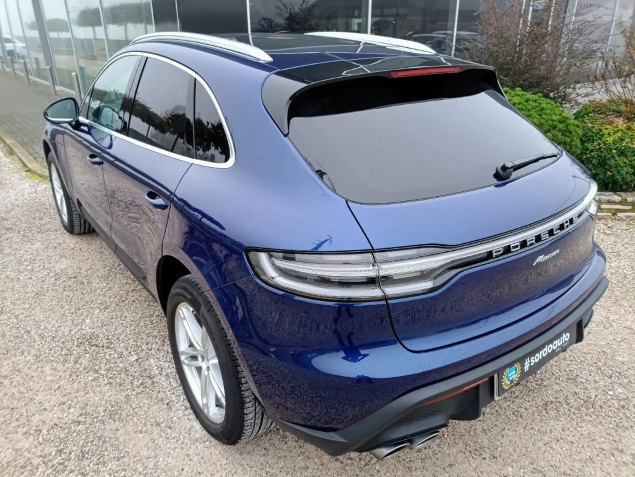 Porsche - Macan