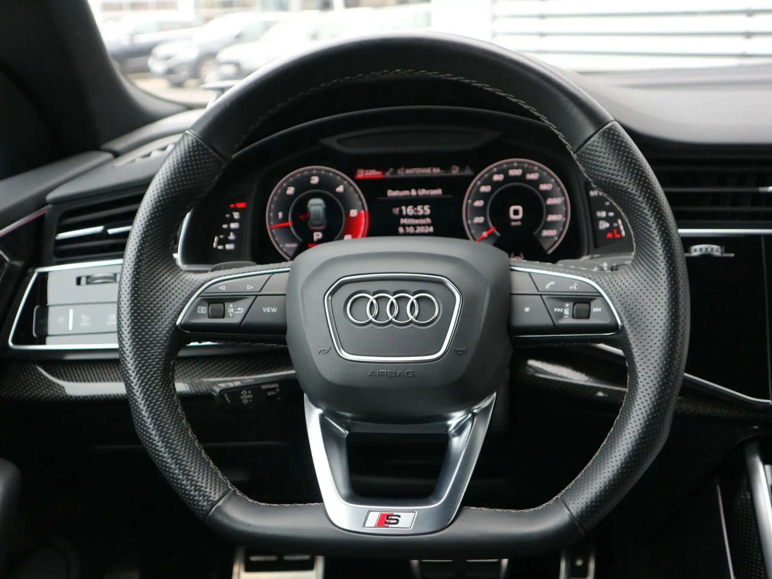 Audi - SQ8