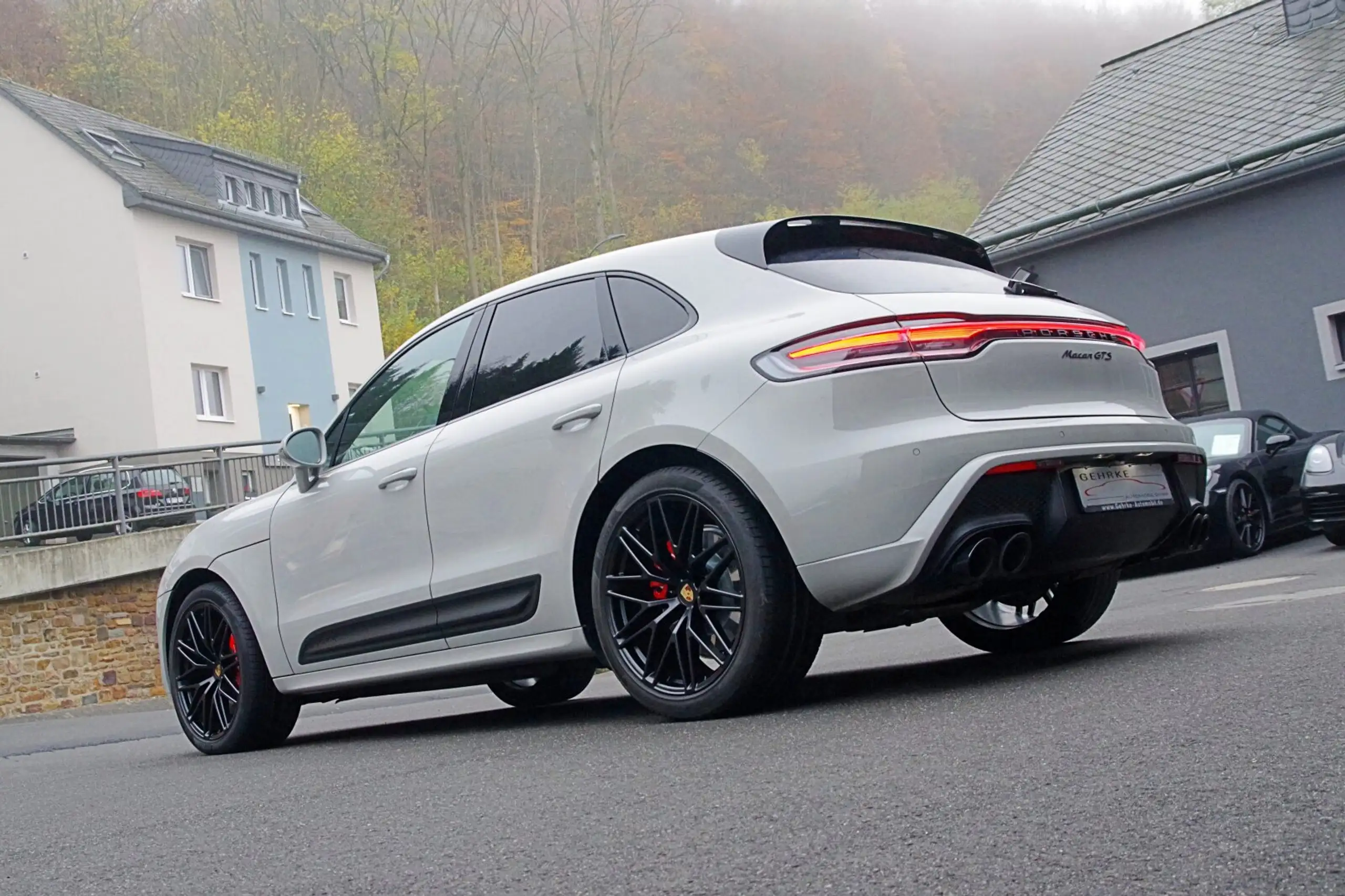 Porsche - Macan