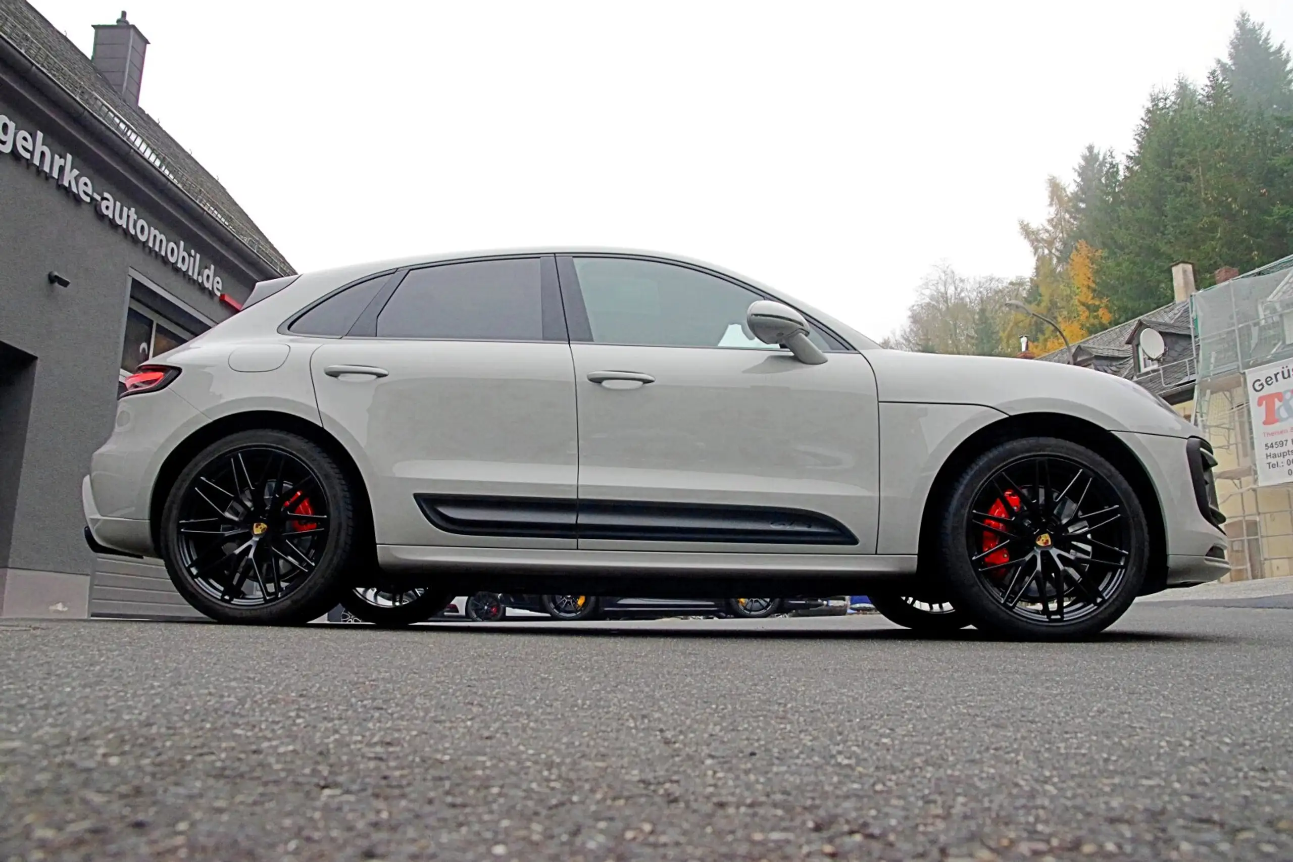 Porsche - Macan