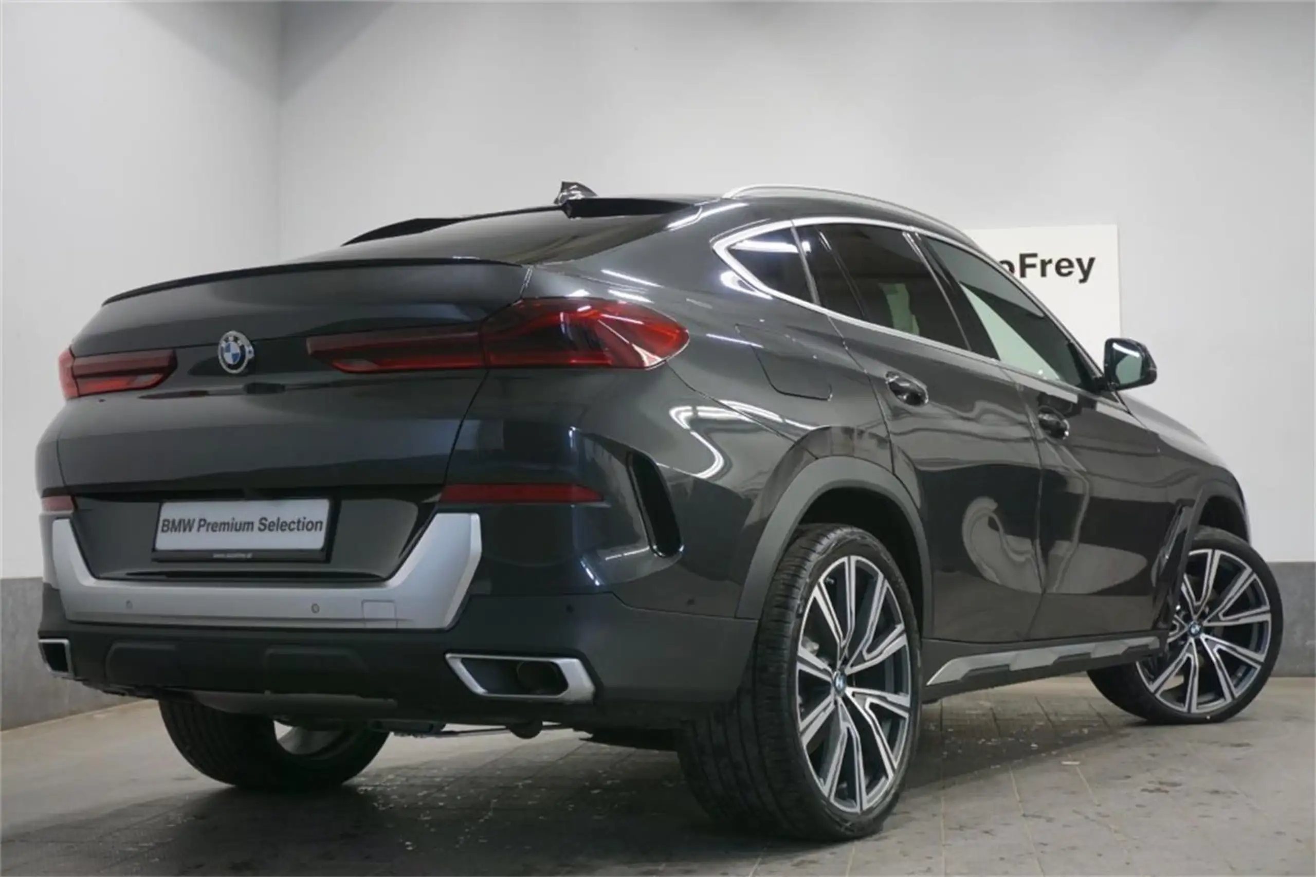 BMW - X6