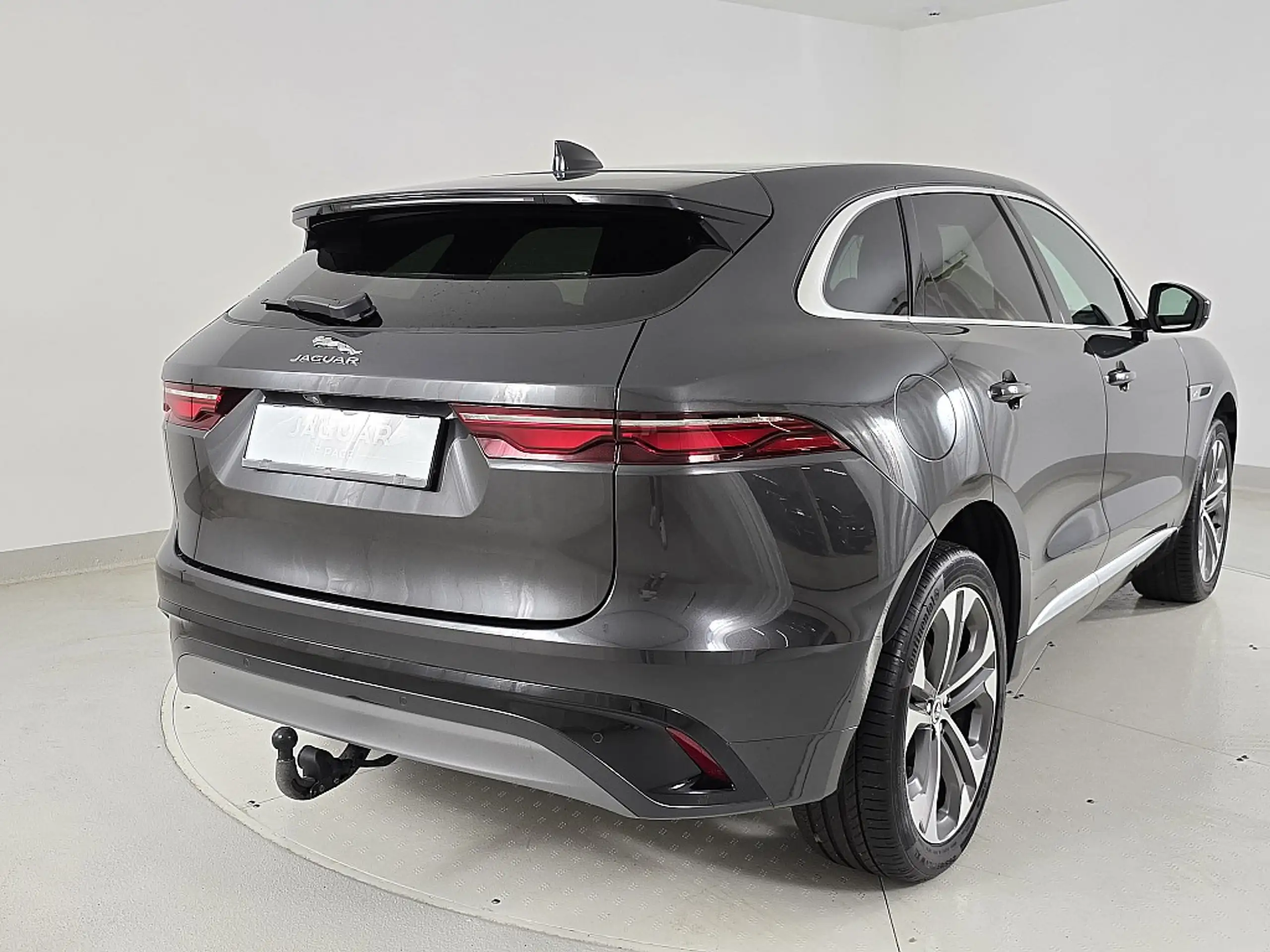 Jaguar - F-Pace