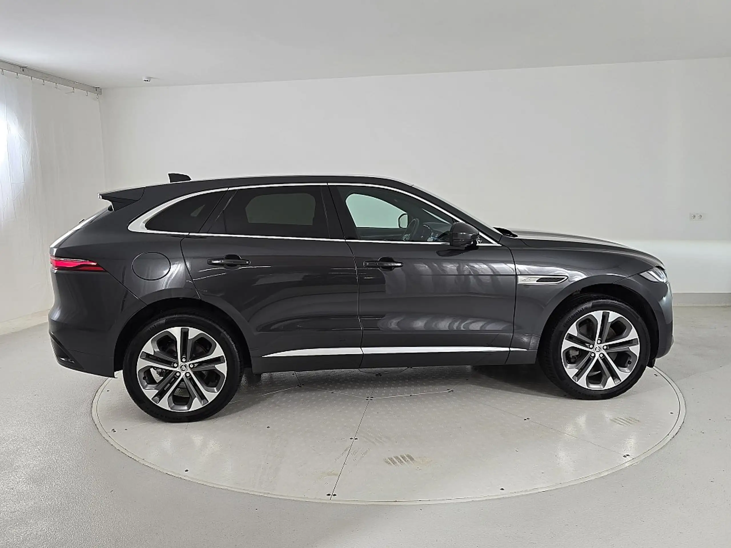 Jaguar - F-Pace