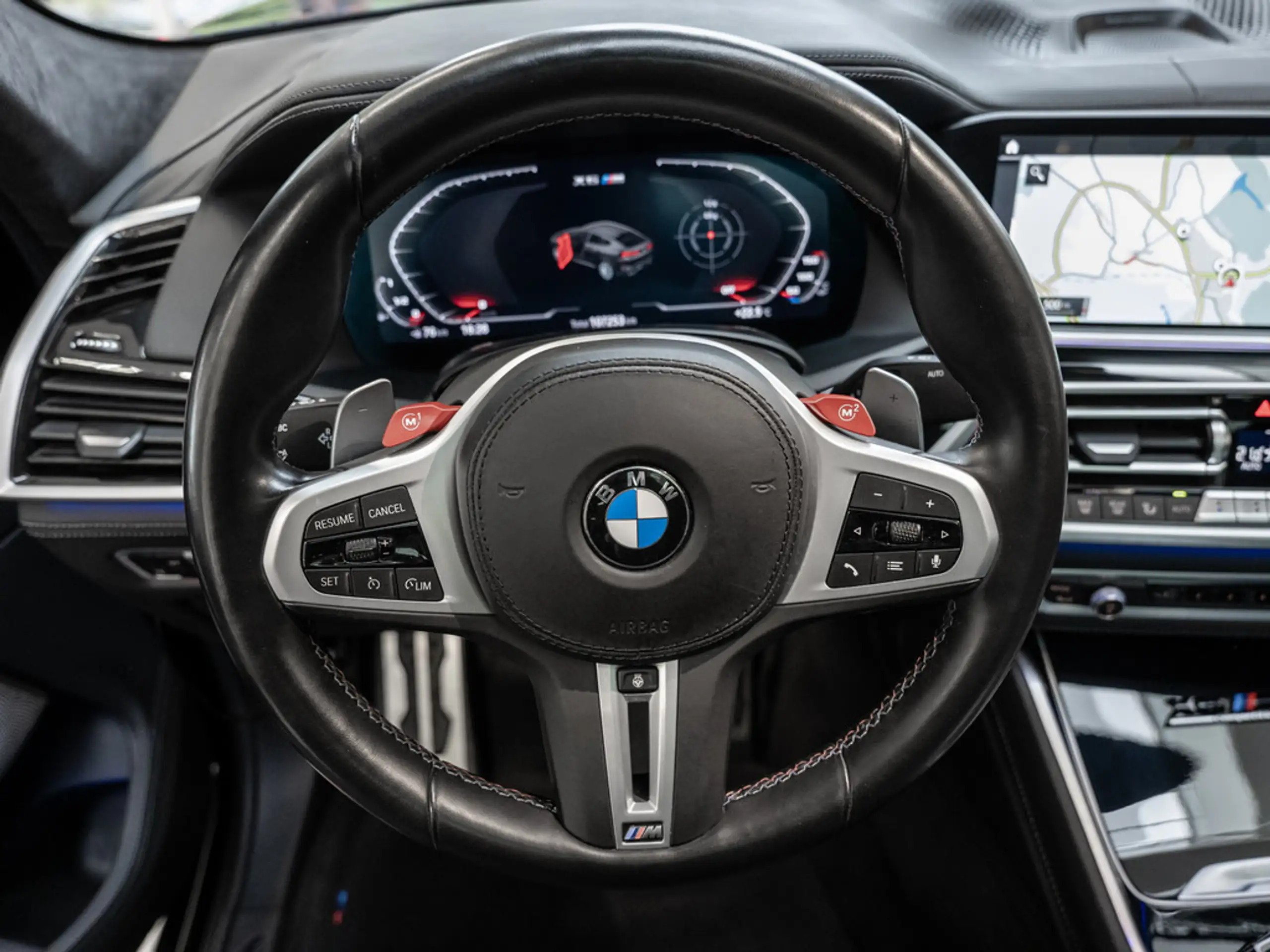 BMW - X6 M