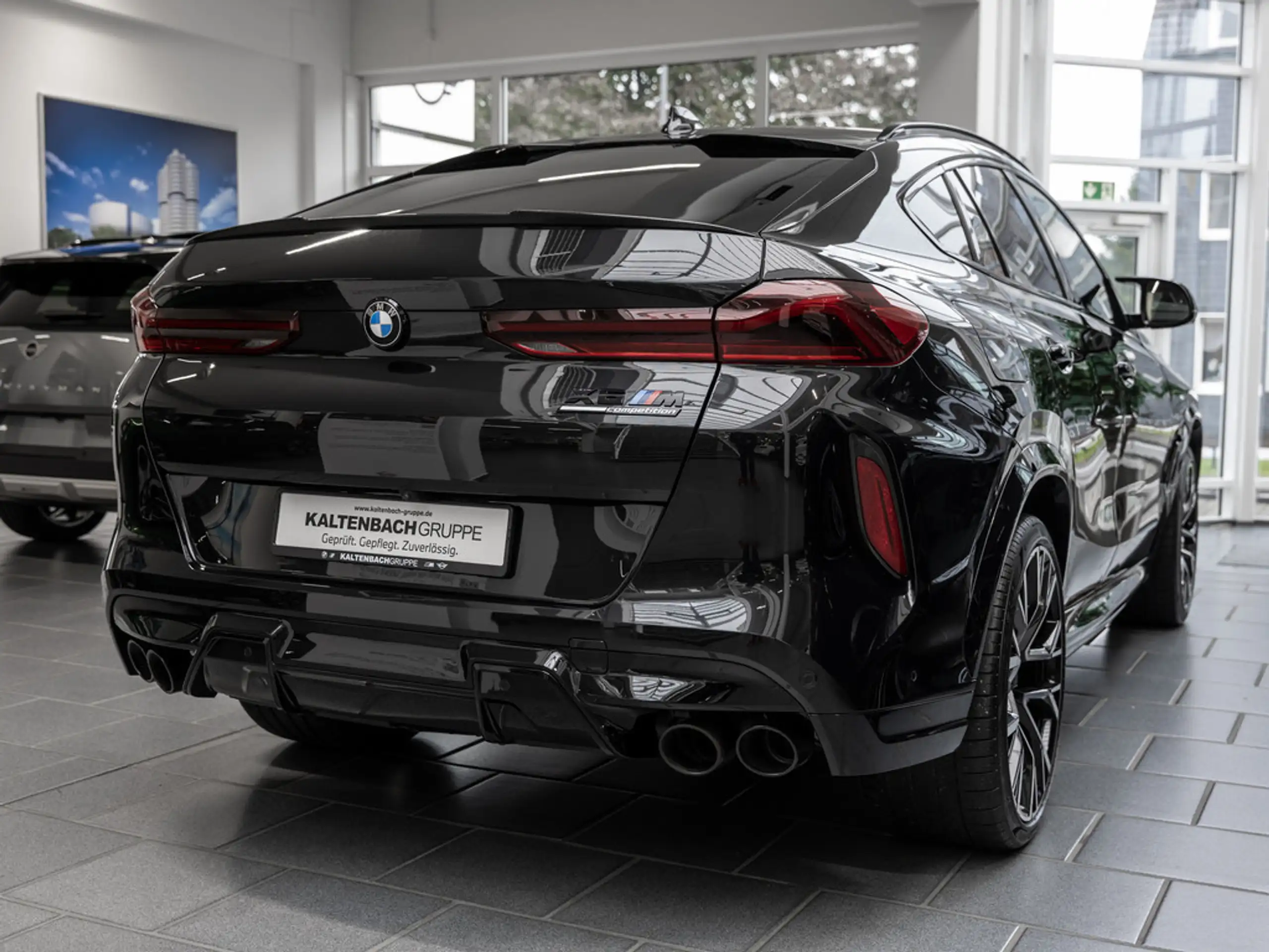 BMW - X6 M