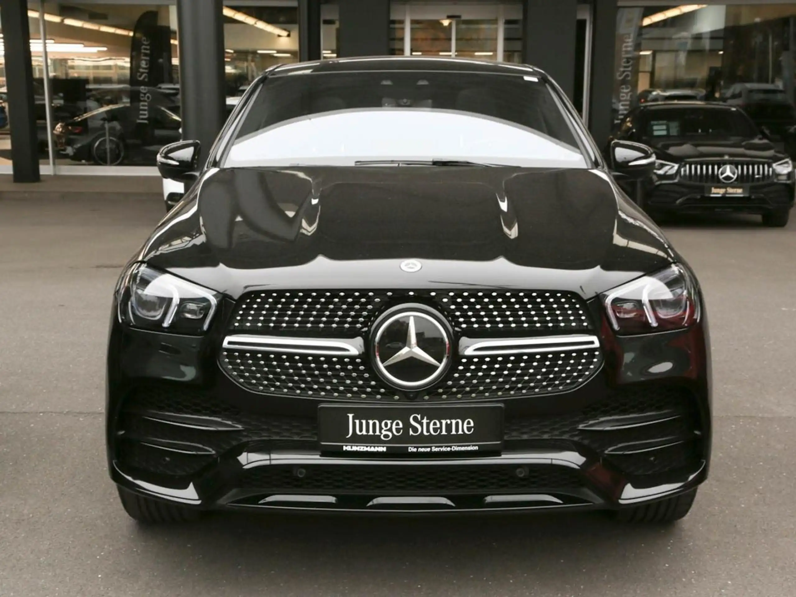 Mercedes-Benz - GLE 300