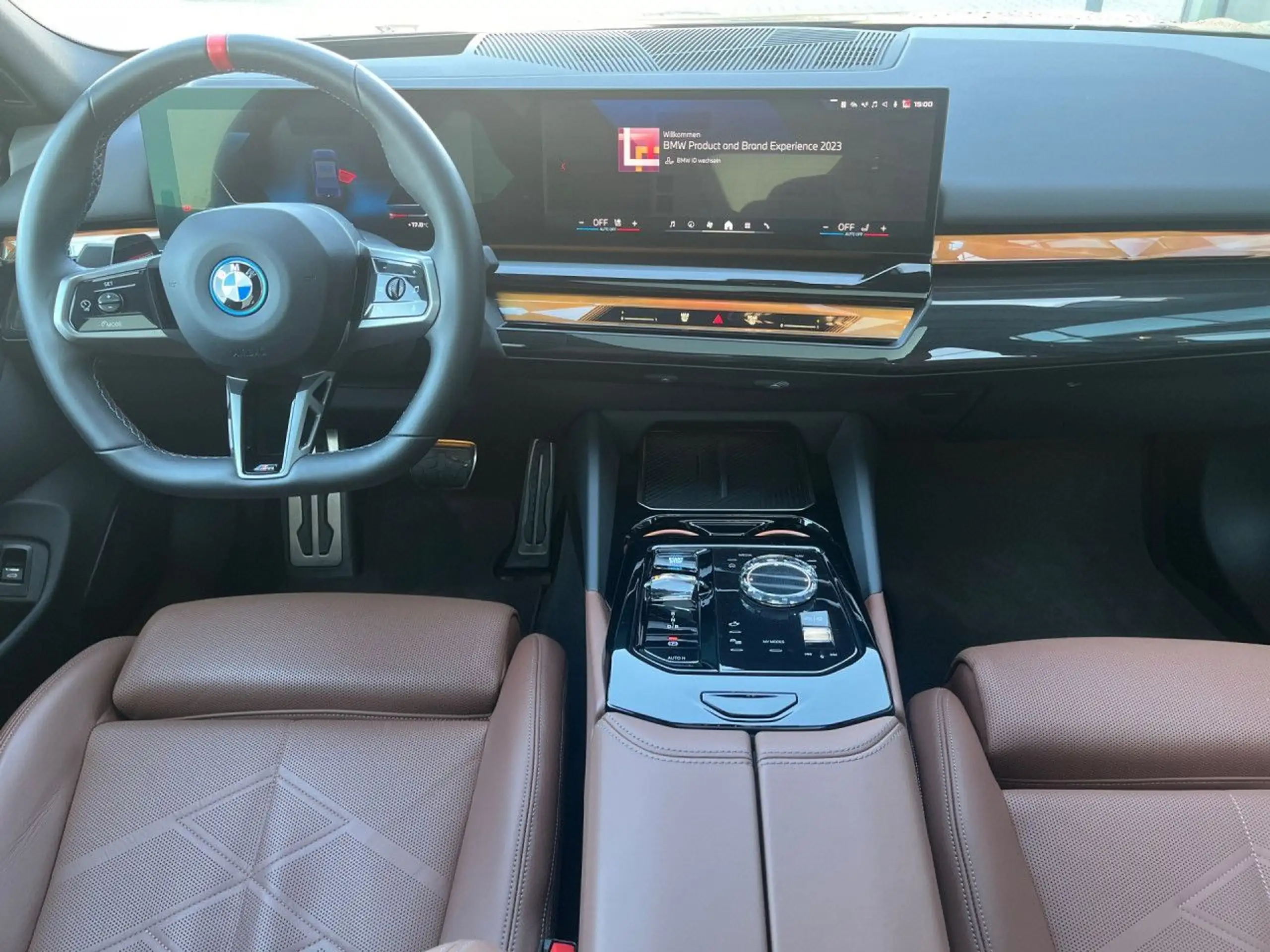 BMW - i5