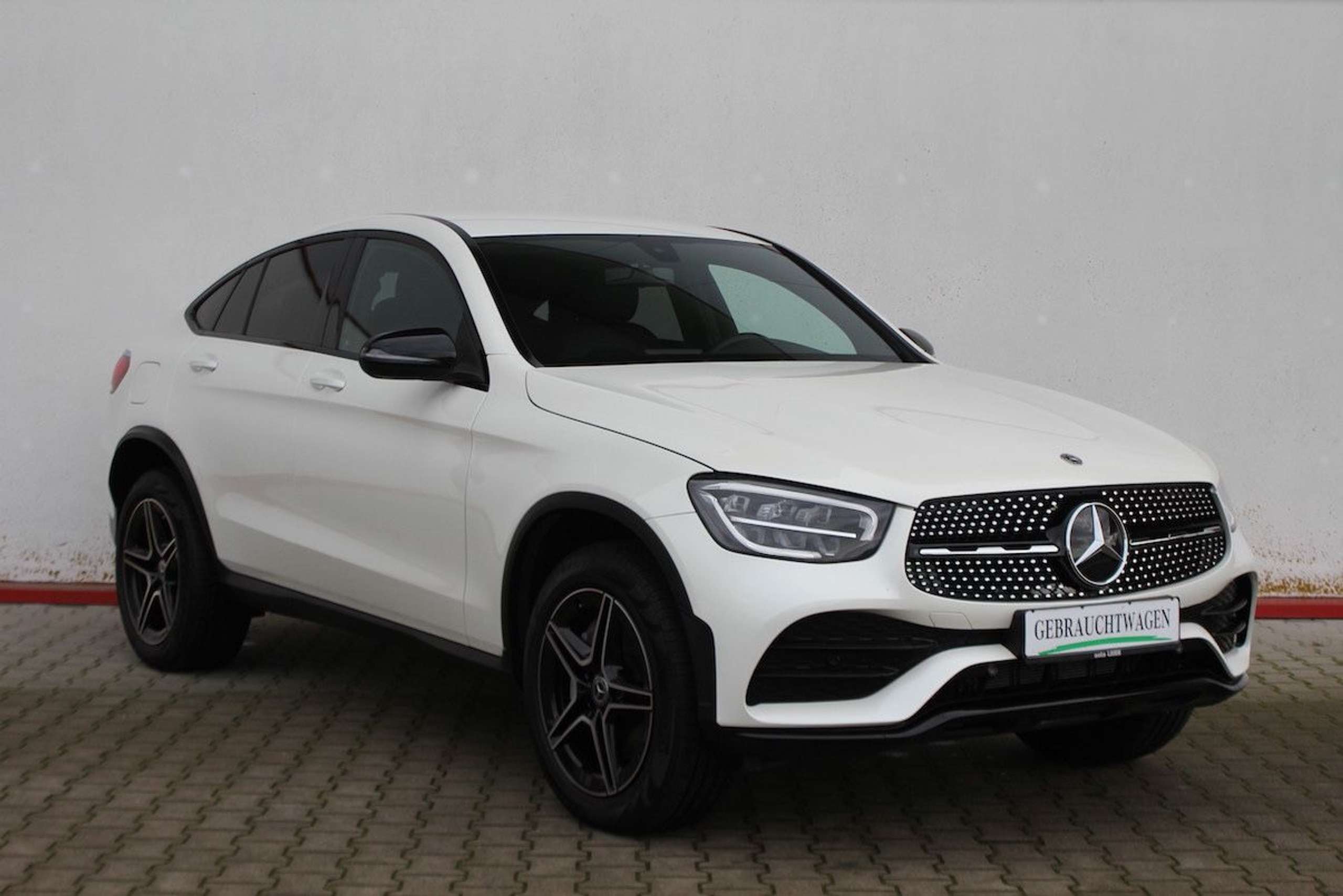 Mercedes-Benz - GLC 300