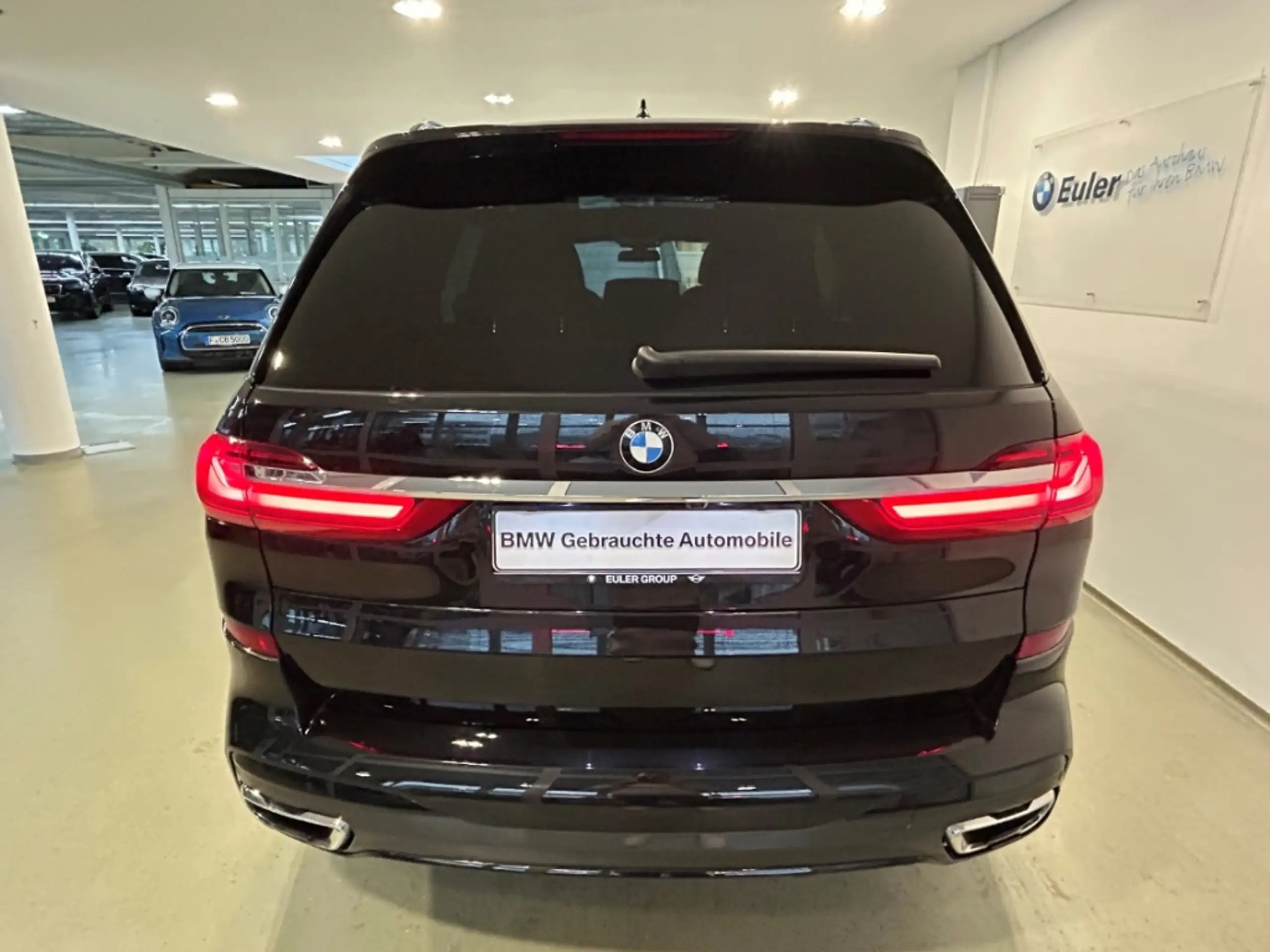 BMW - X7