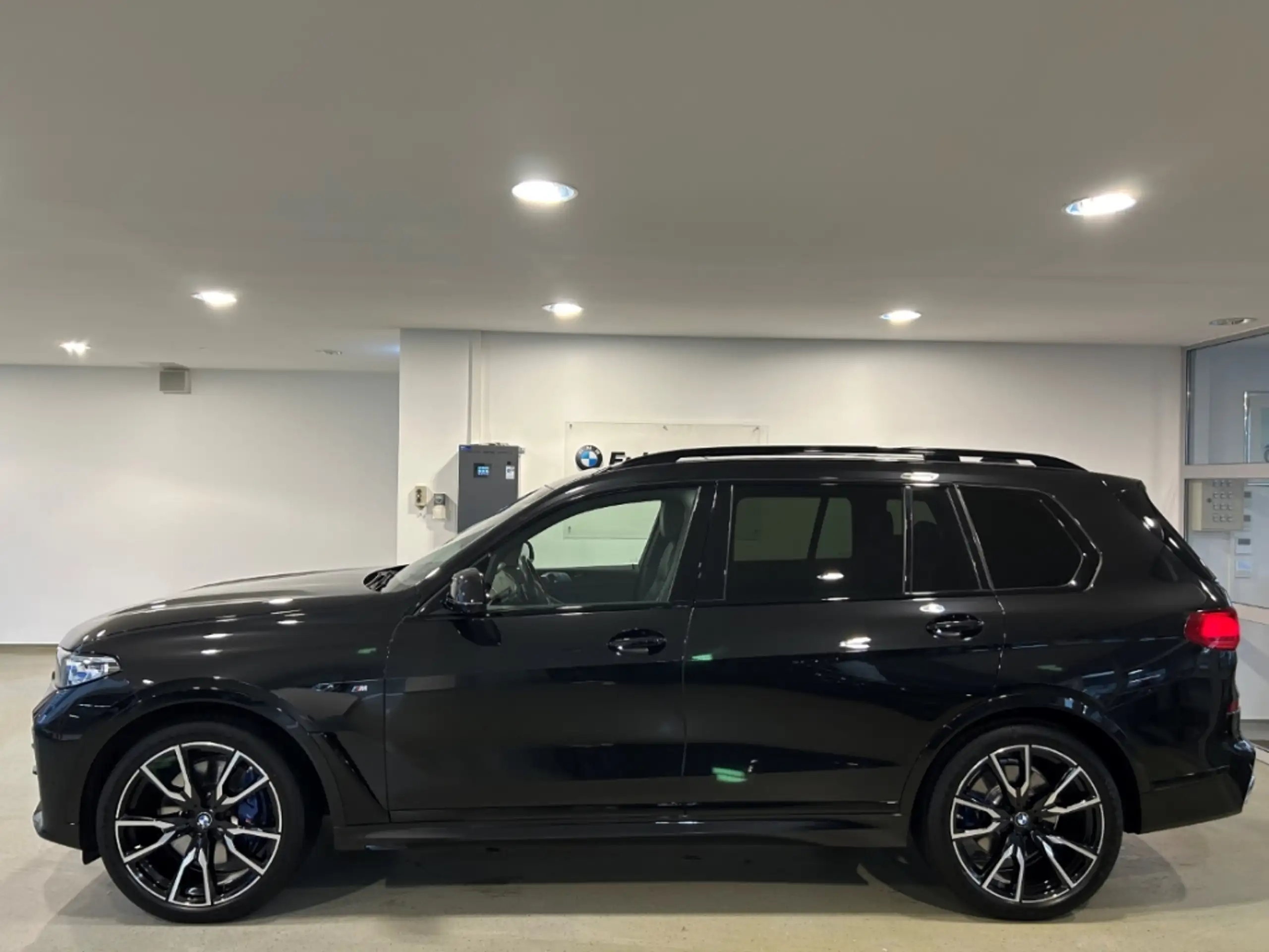 BMW - X7