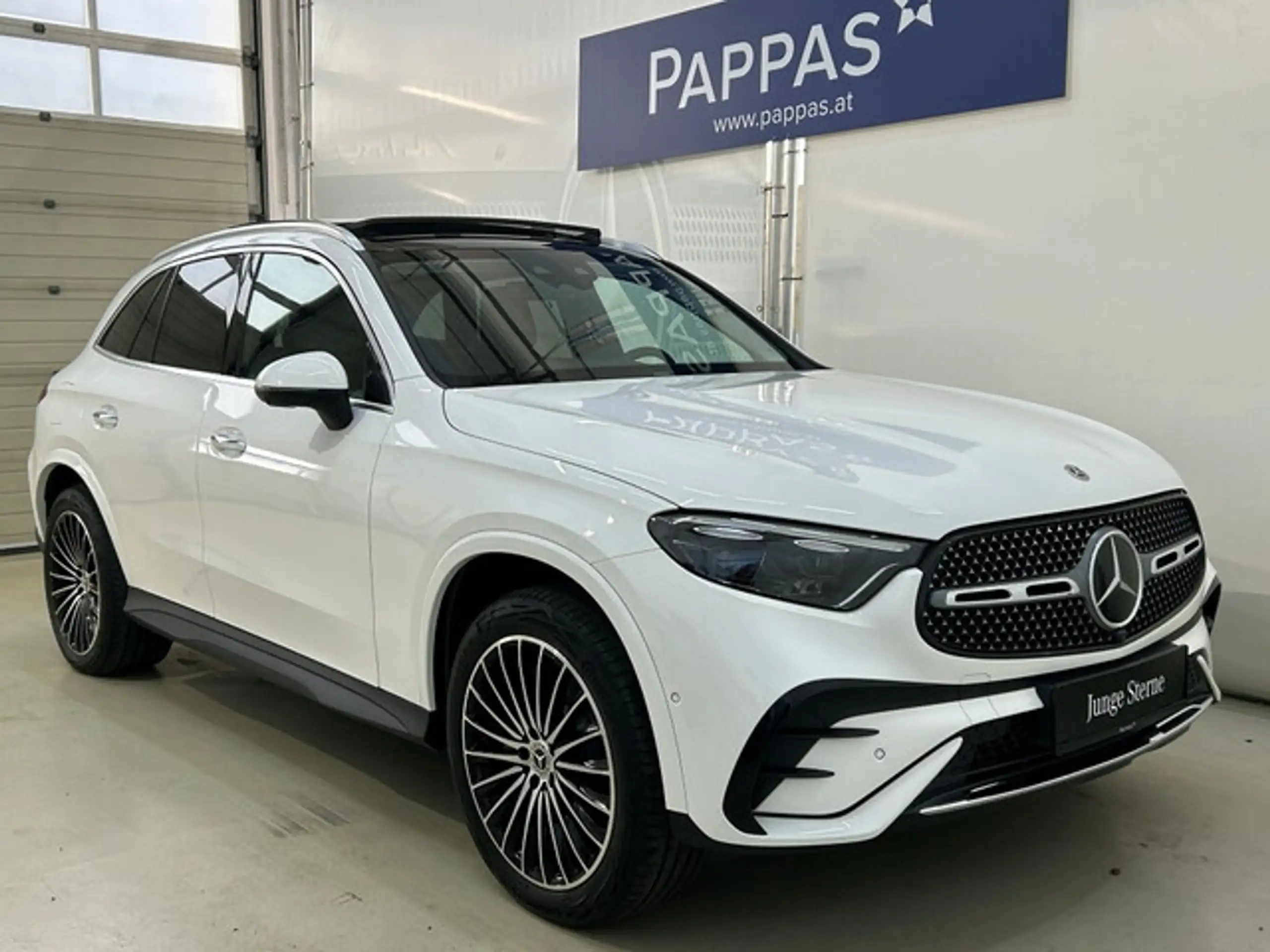 Mercedes-Benz - GLC 300