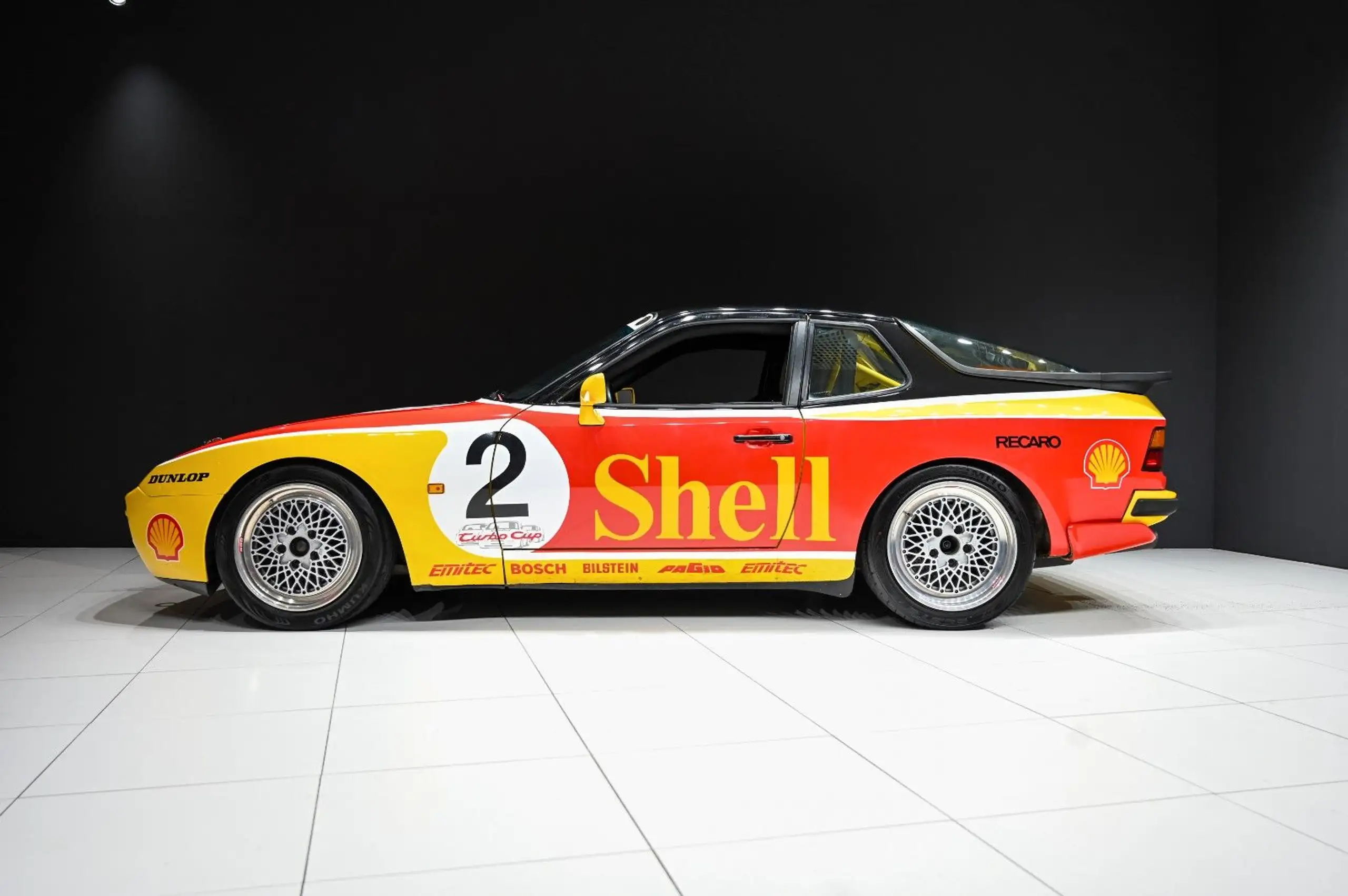 Porsche - 944